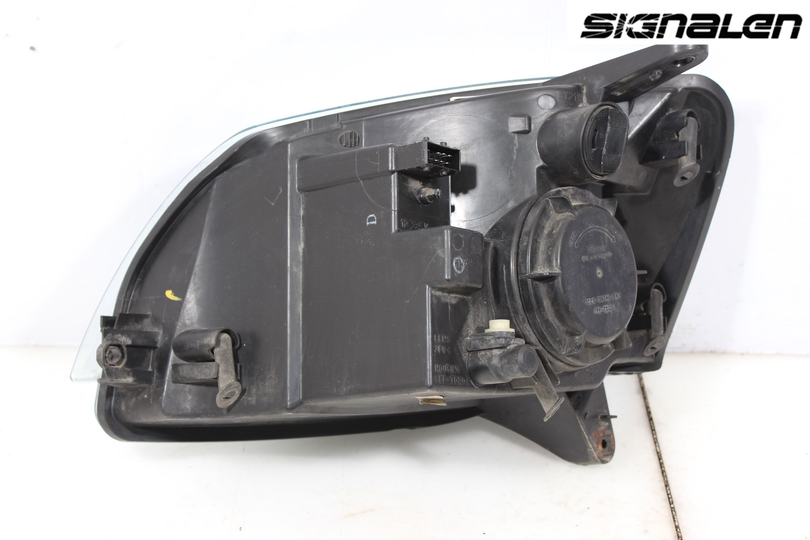 Peugeot PARTNER   03-08 Strålkastare Höger