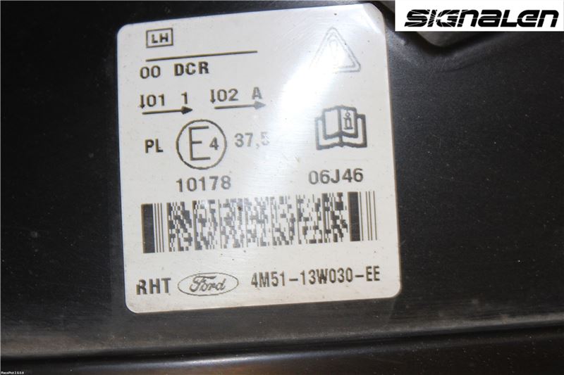 Ford FOCUS     04-07 Strålkastare Vänster