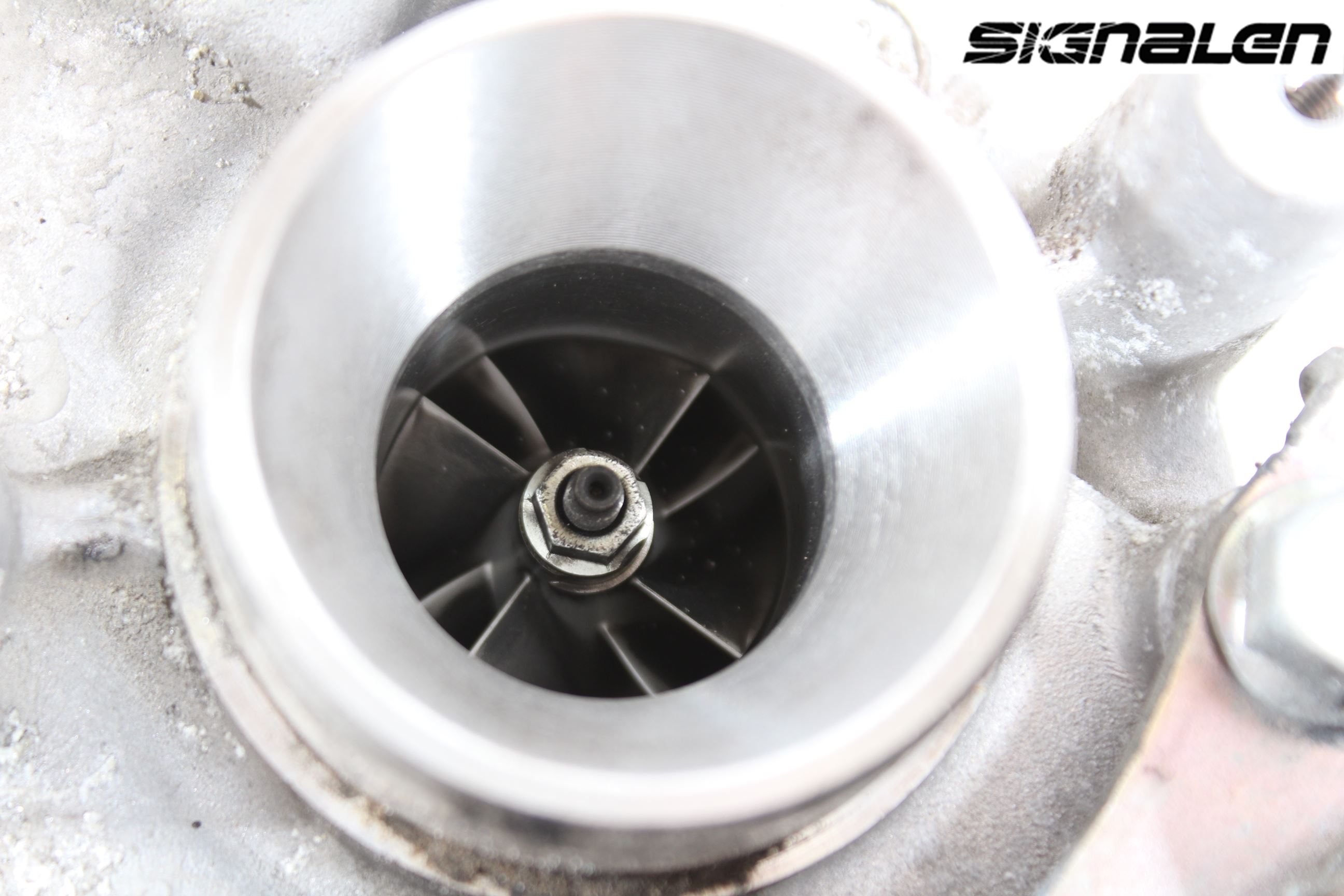 Peugeot PARTNER 08-15 Turboaggregat