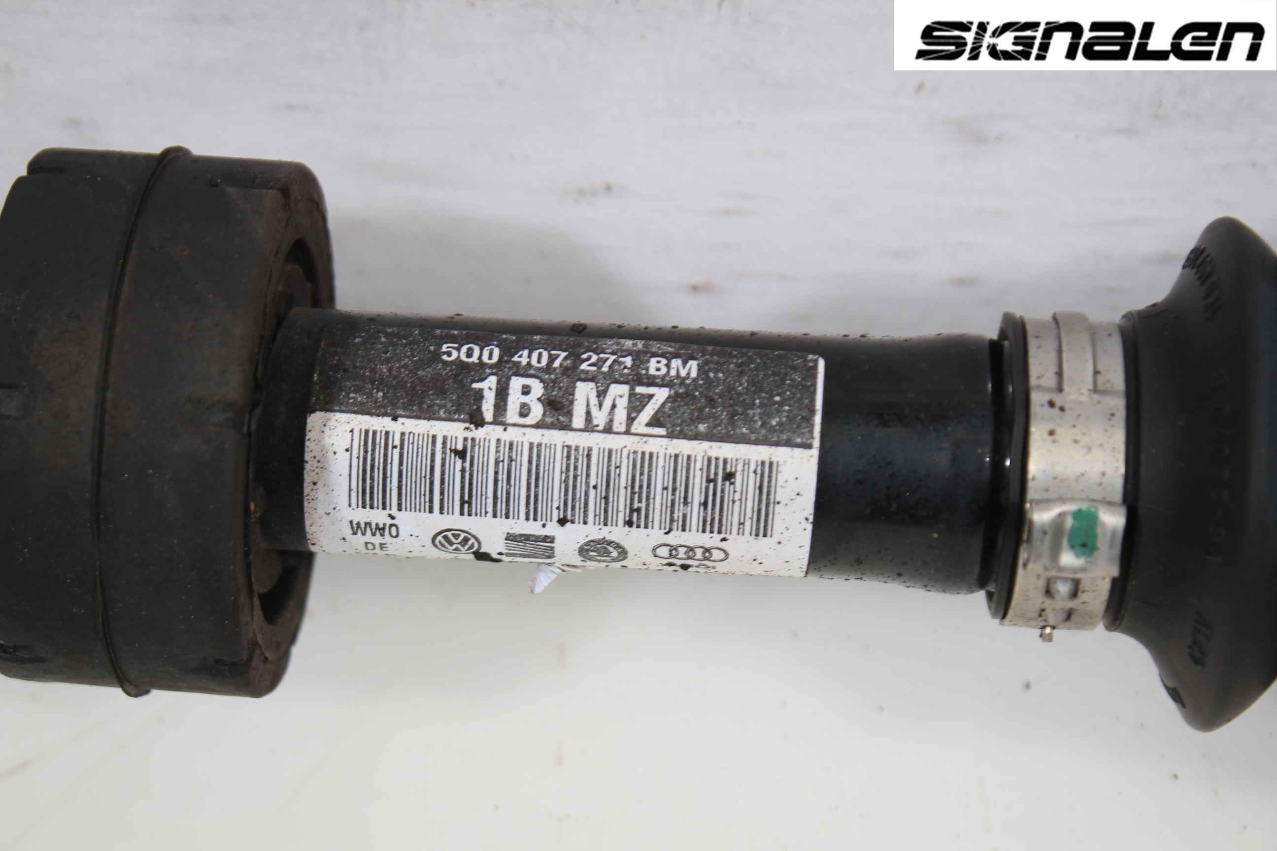 Volkswagen VW GOLF / E-GOLF VII 13-20 Drivaxel Fram Vänster
