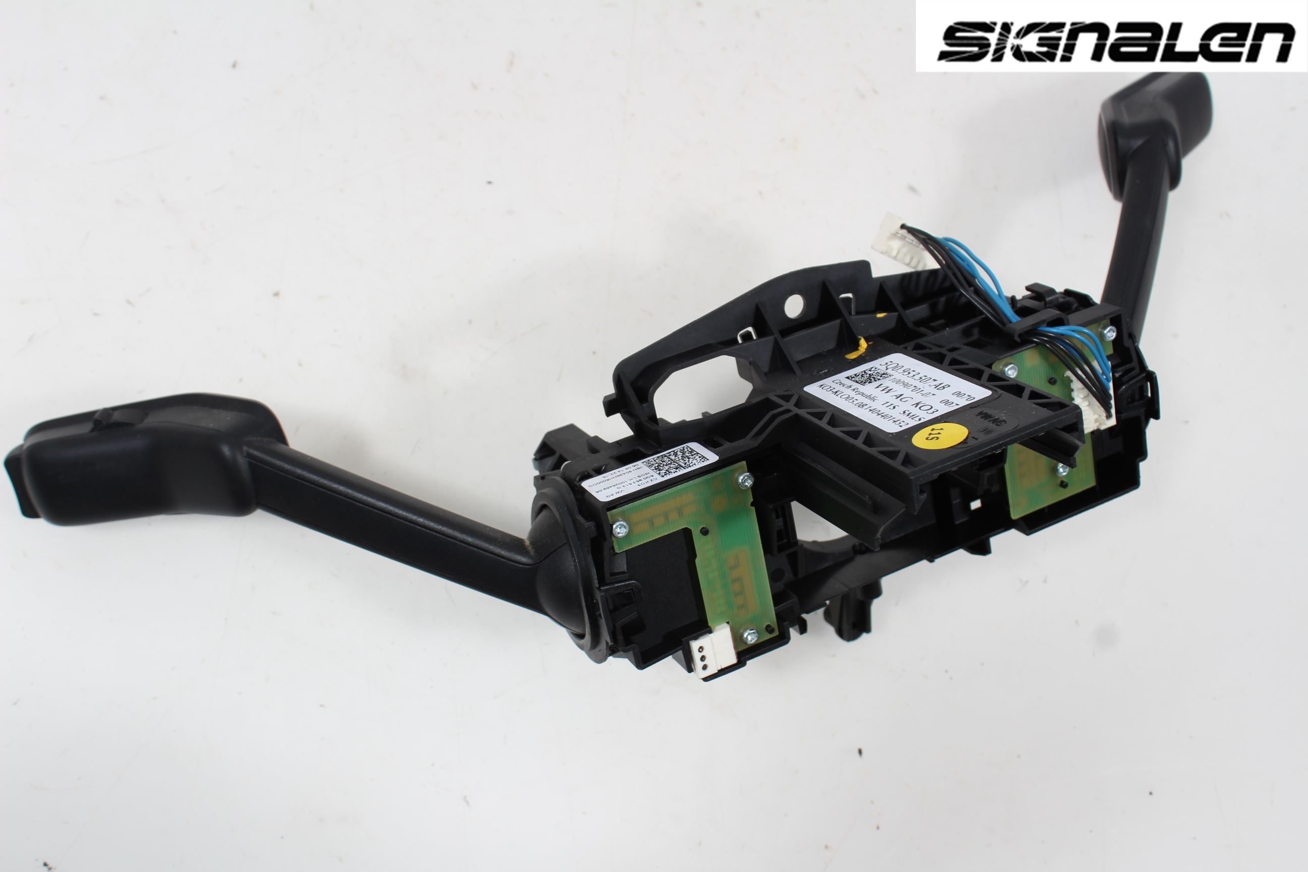 Volkswagen VW GOLF / E-GOLF VII 13-20 Spakcentral