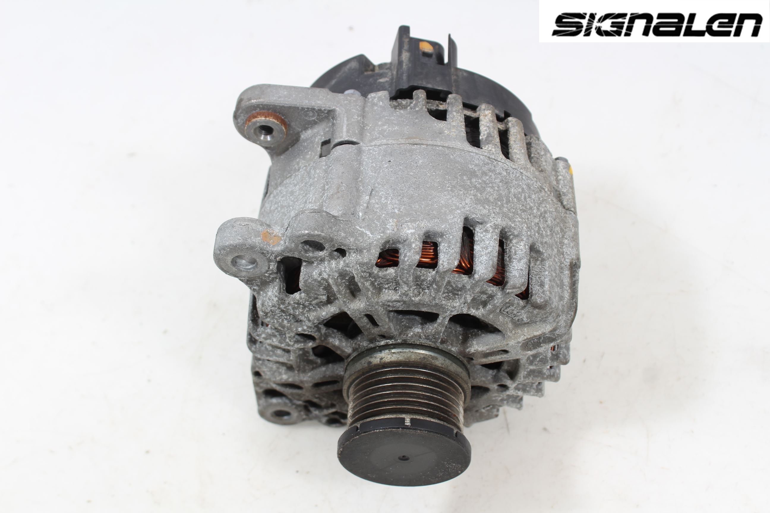 Volkswagen VW CADDY 11-15 Generator