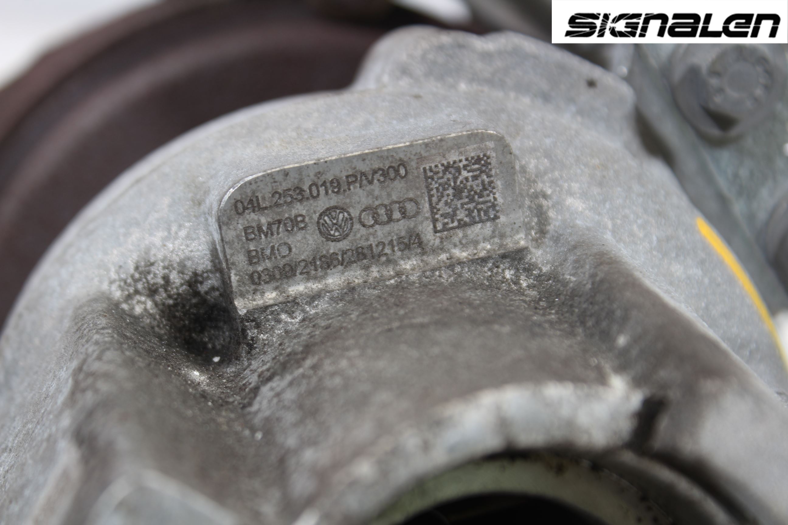 Volkswagen VW CADDY 11-15 Turboaggregat