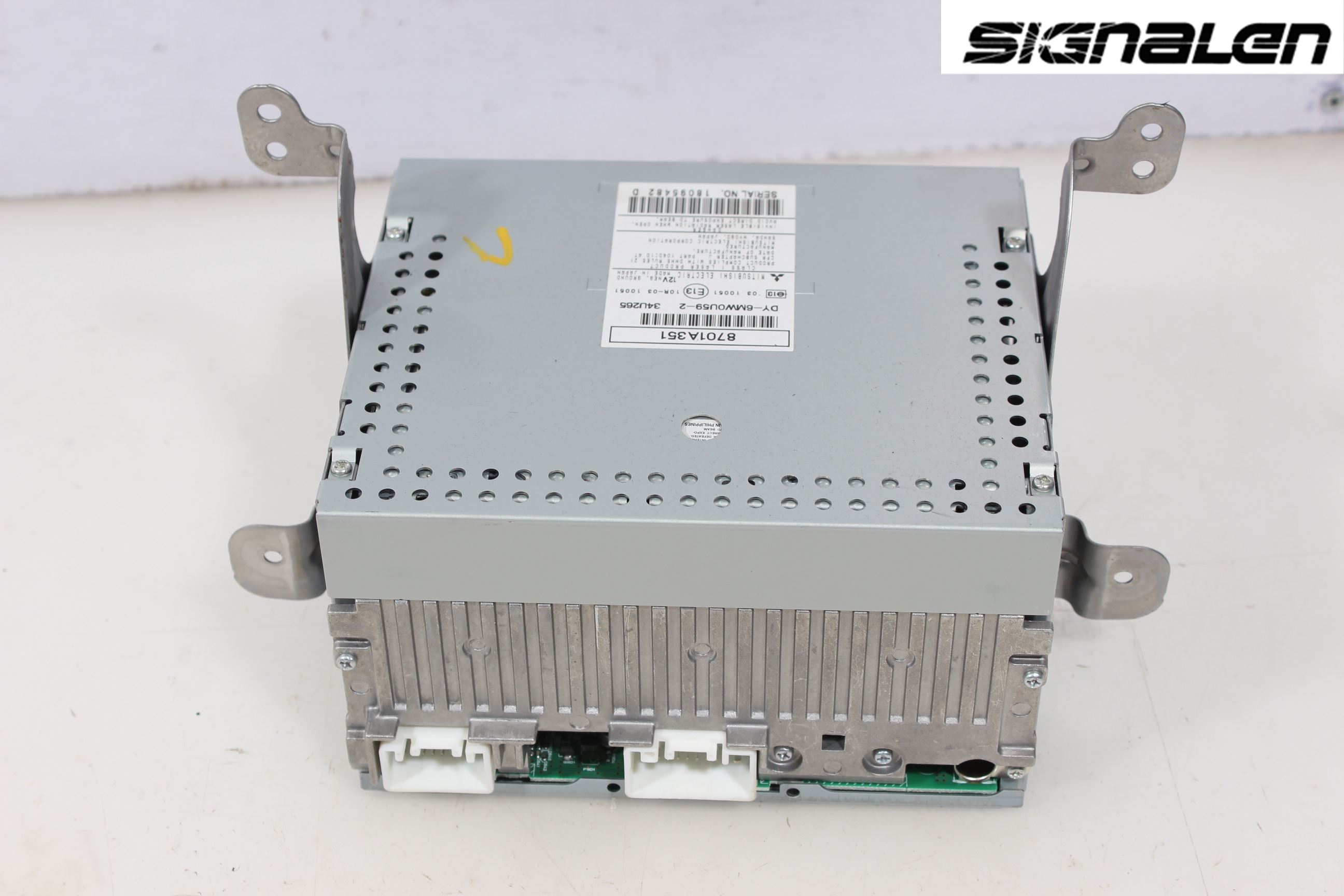 Mitsubishi OUTLANDER 07-12 Radio