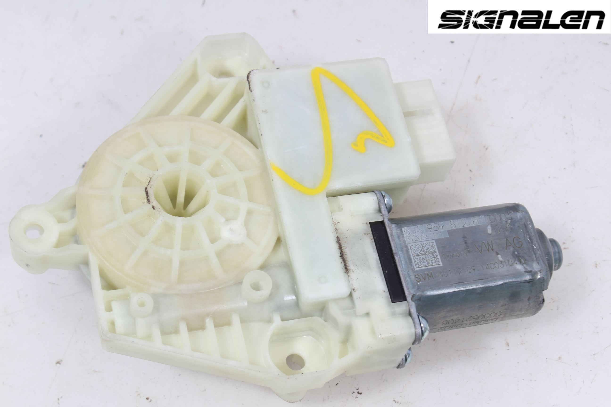 Skoda RAPID Fönsterhissmotor