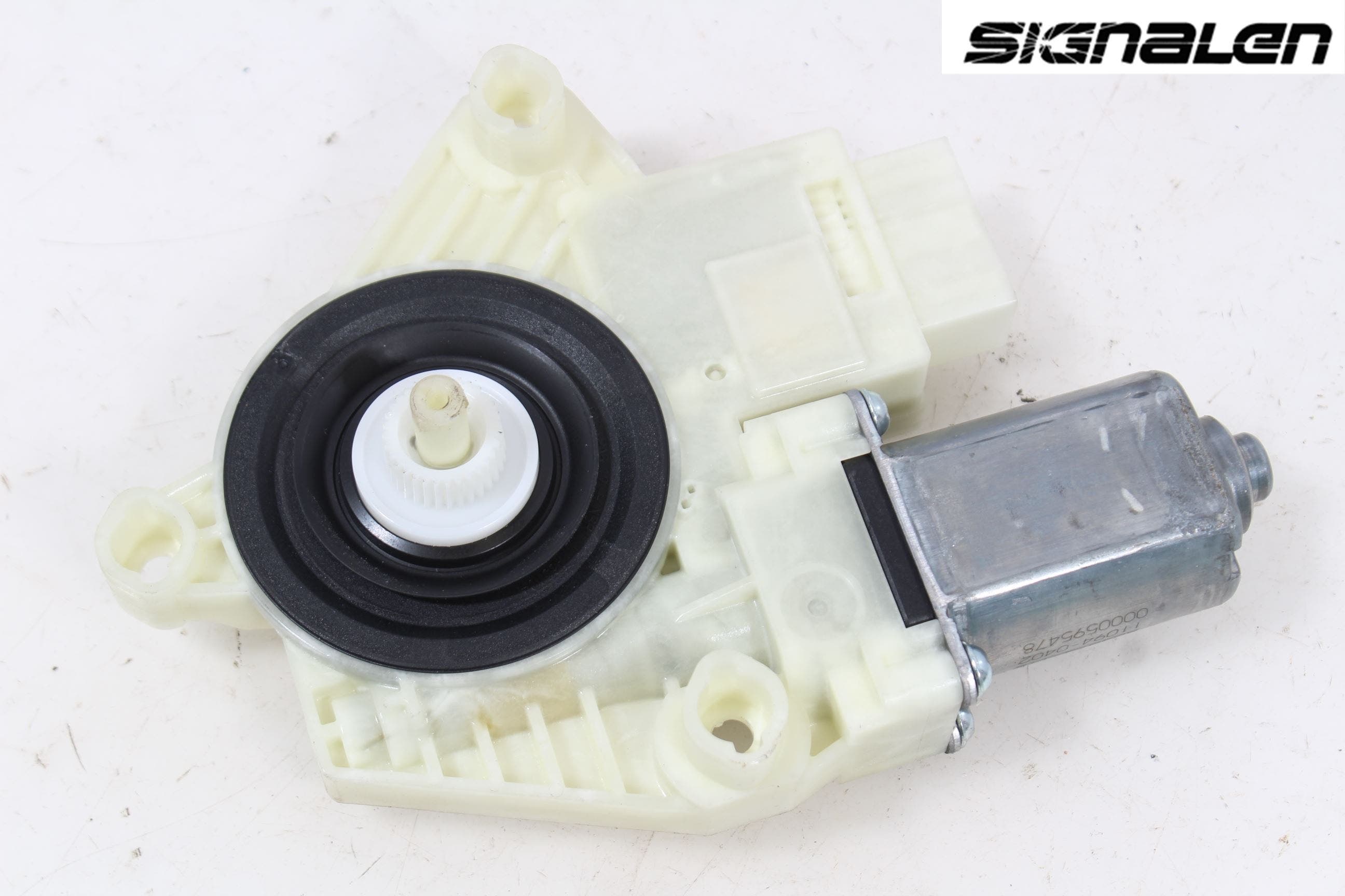 Skoda RAPID Fönsterhissmotor