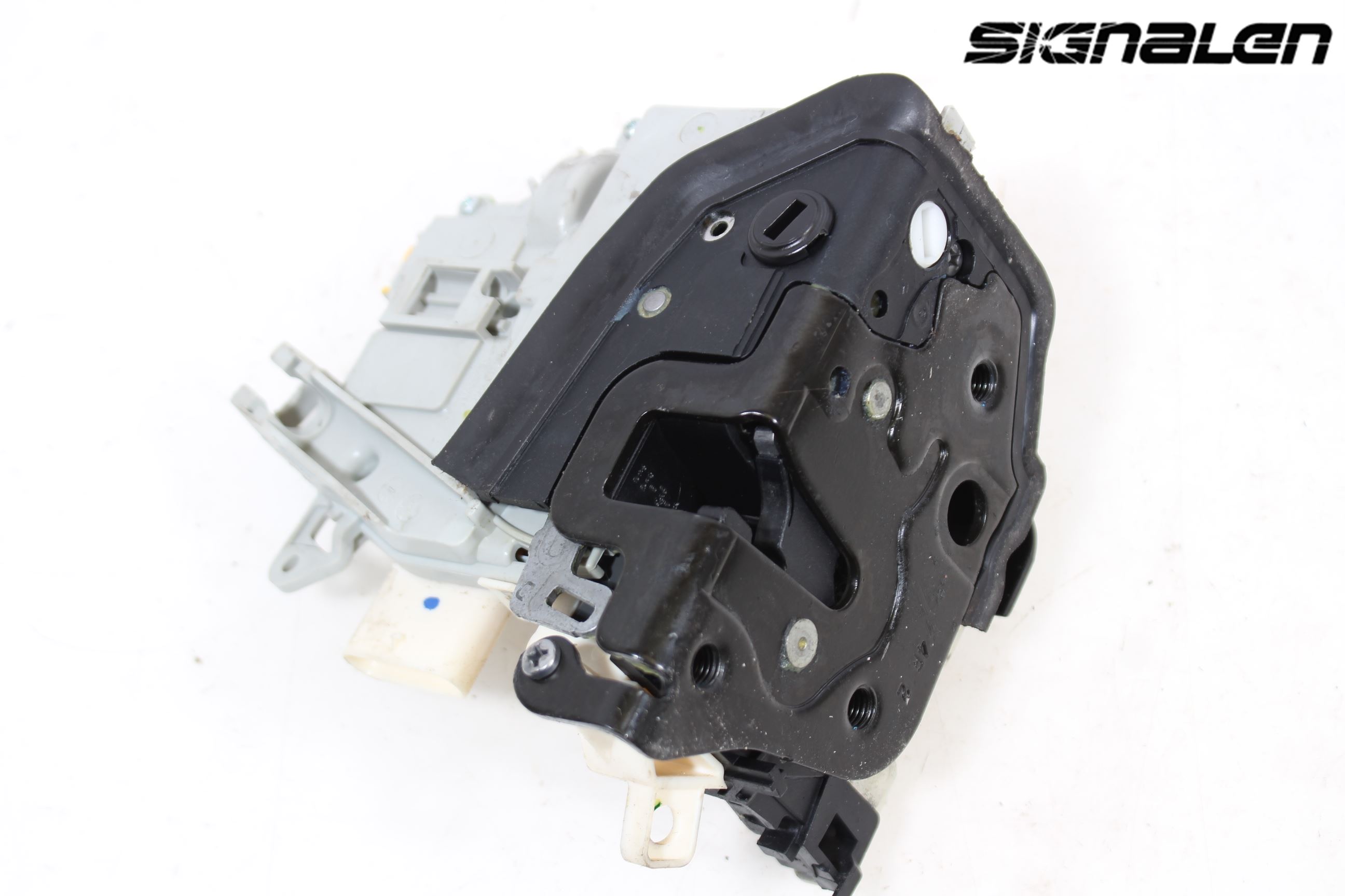 Audi A4/S4 08-11 Låskista-Dörrlås