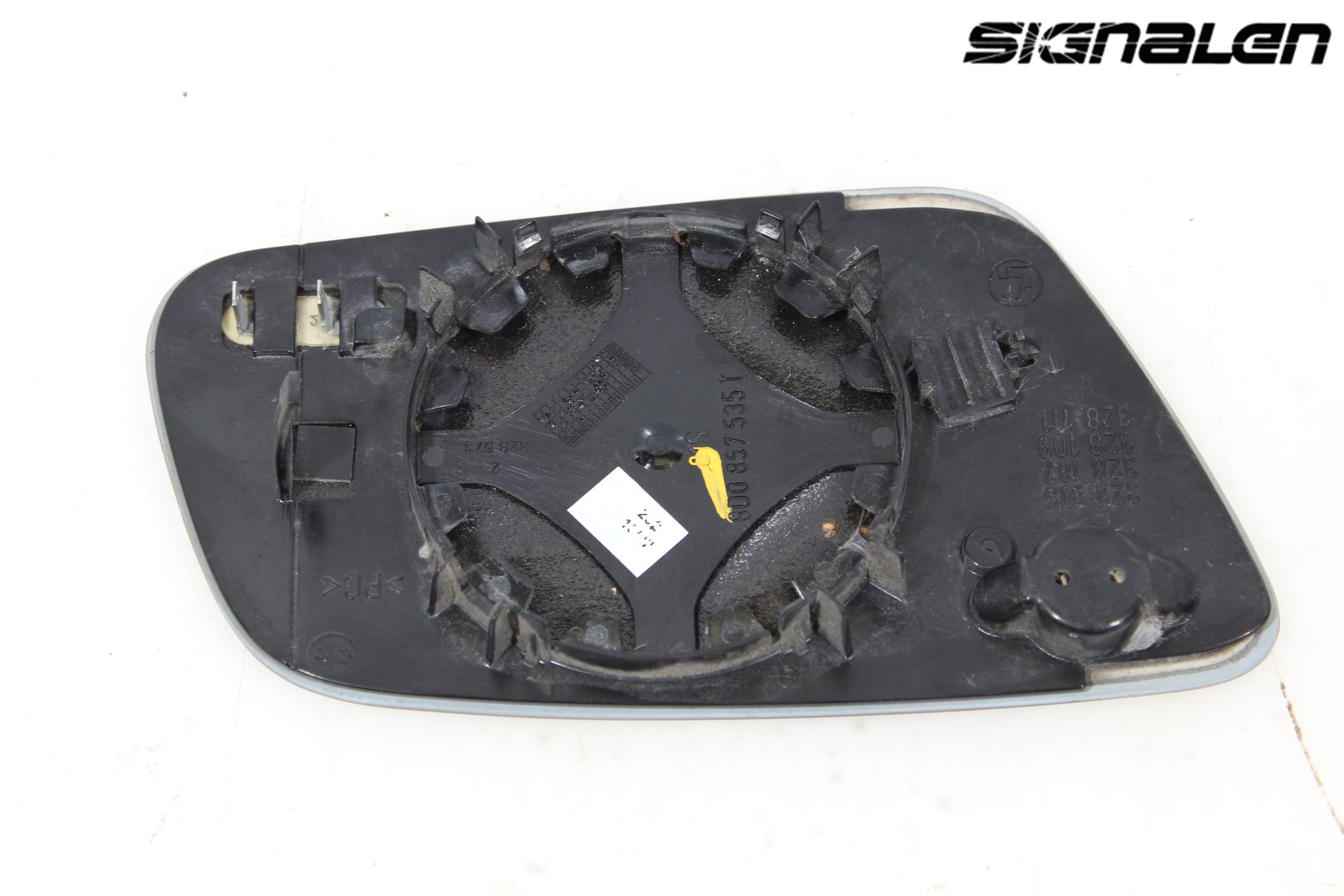 Audi A6/S6     97-05 Spegelglas Vä