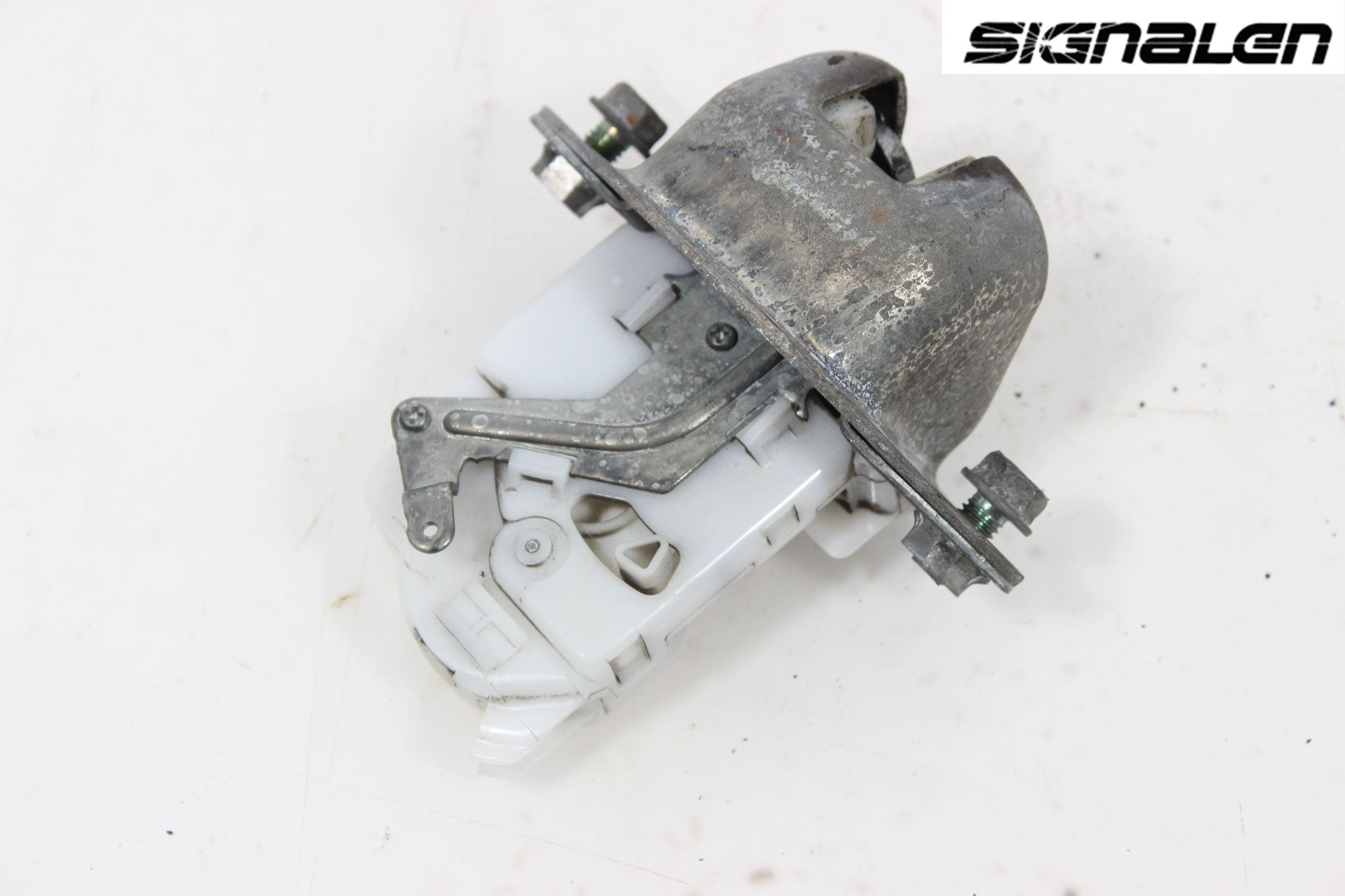 Subaru XV 12-17 Låskista Baklucka