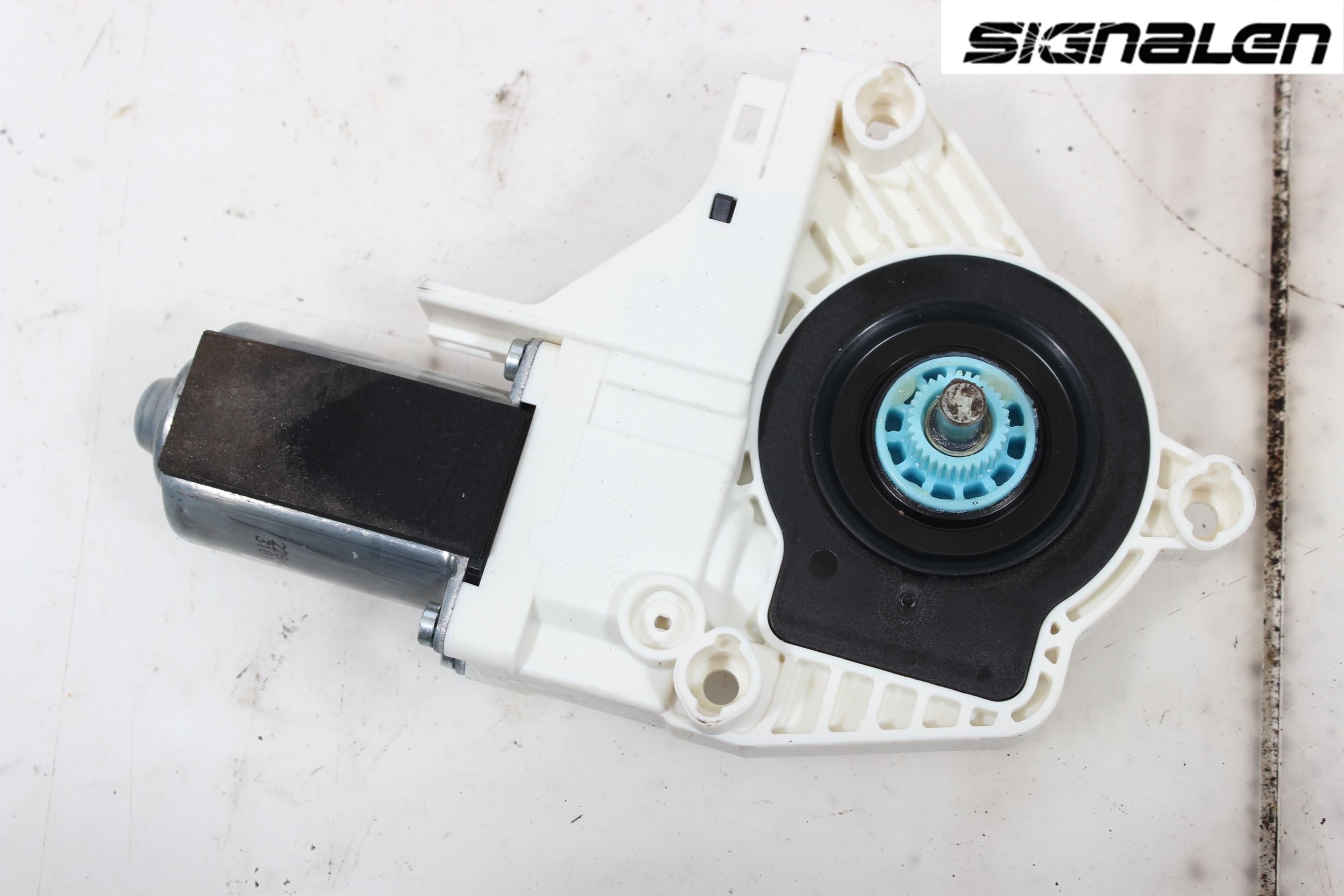 Audi A4 12-15 Fönsterhissmotor