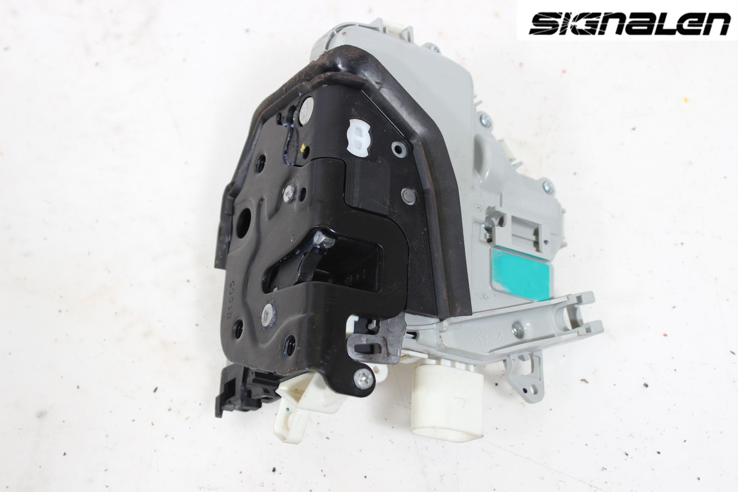 Audi A4 12-15 Låskista-Dörrlås