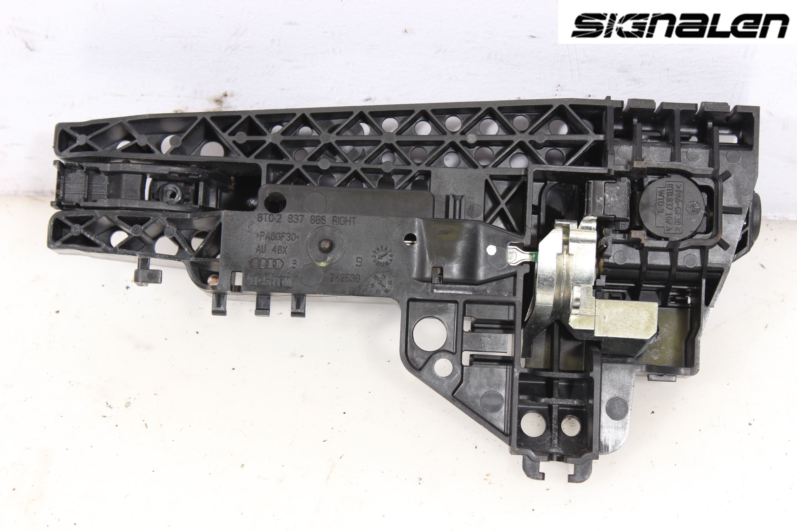 Audi A4 12-15 Dörrhandtag Yttre Hö