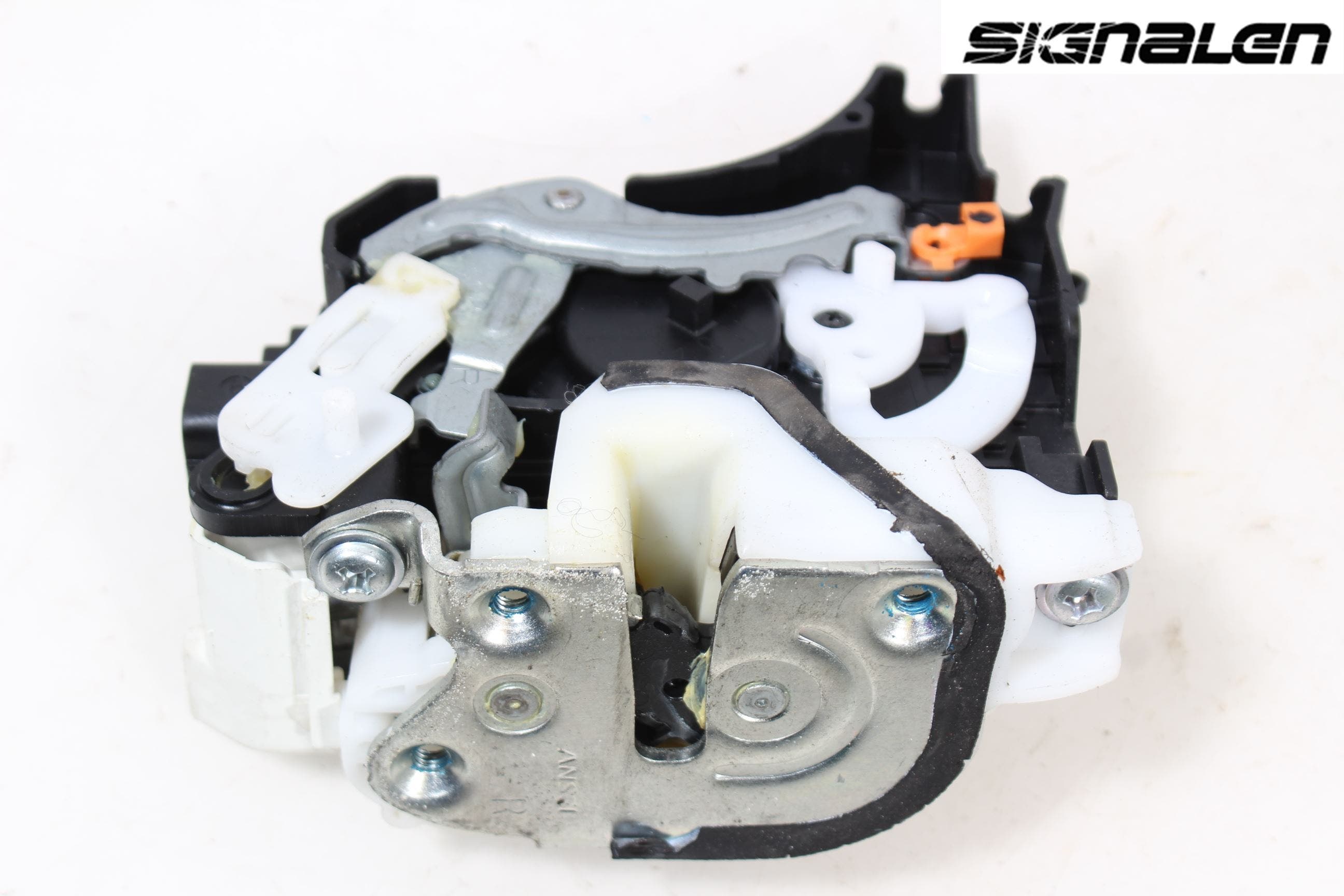 Mitsubishi OUTLANDER 07-12 Låskista-Dörrlås