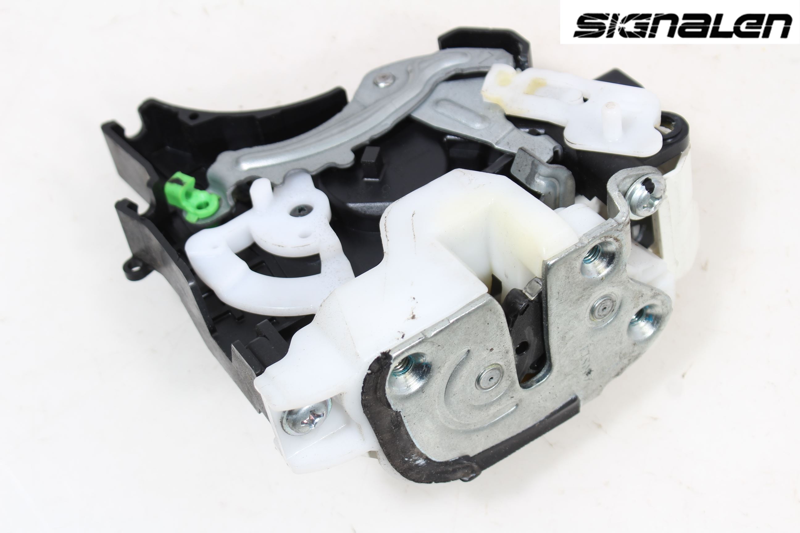 Mitsubishi OUTLANDER 07-12 Låskista-Dörrlås