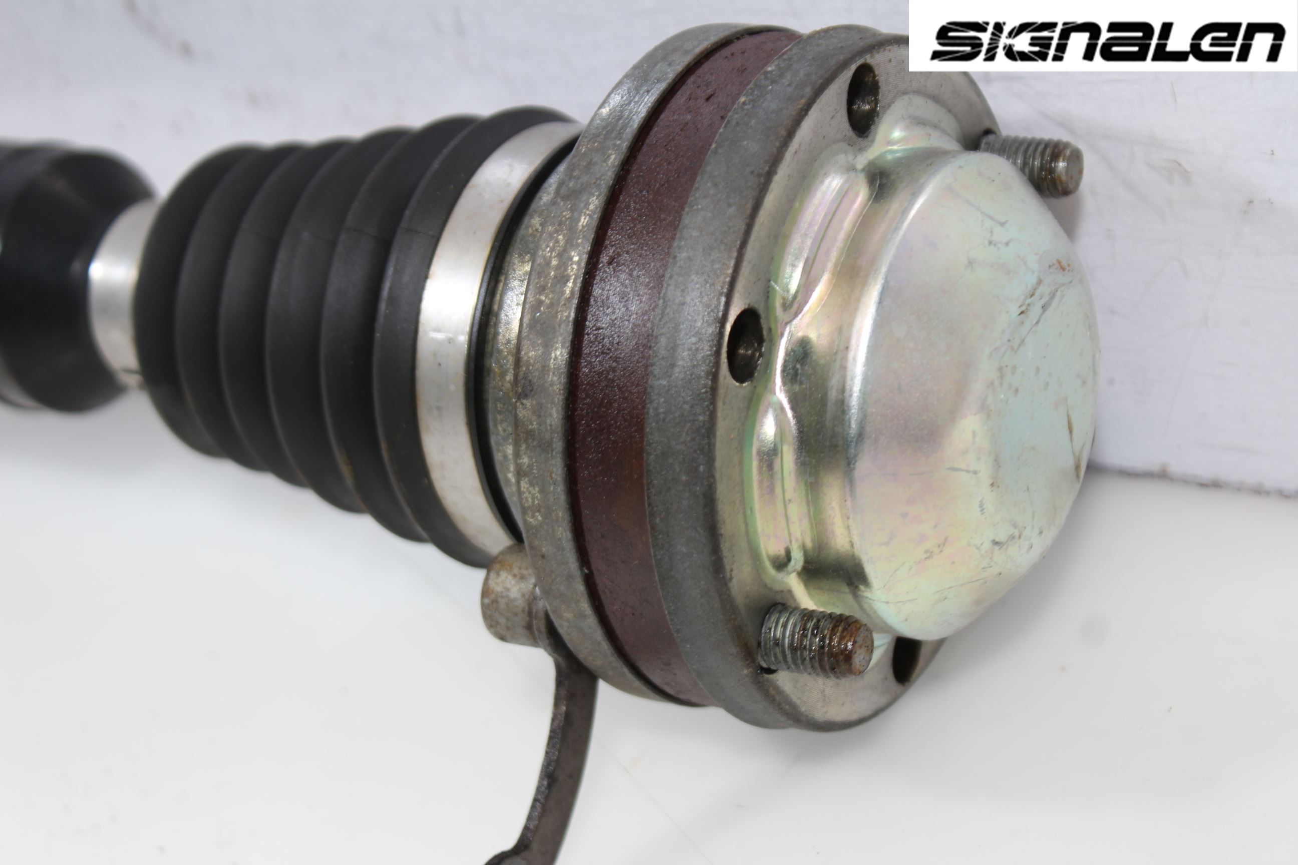 Volkswagen VW GOLF VI 09-13 Drivaxel Fram Höger