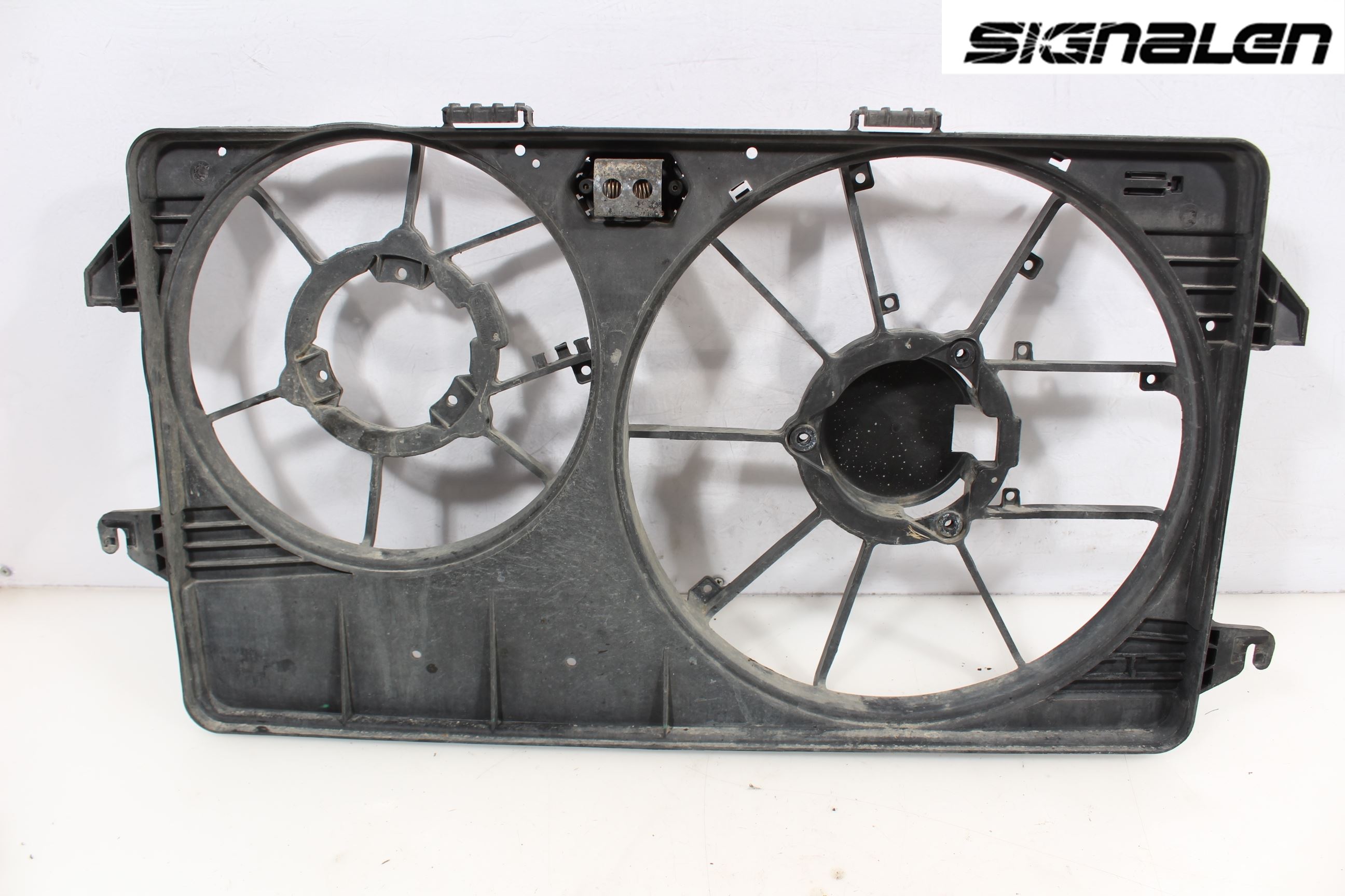 Ford TRANSIT CONNECT 03-08 Kylfläktkåpa