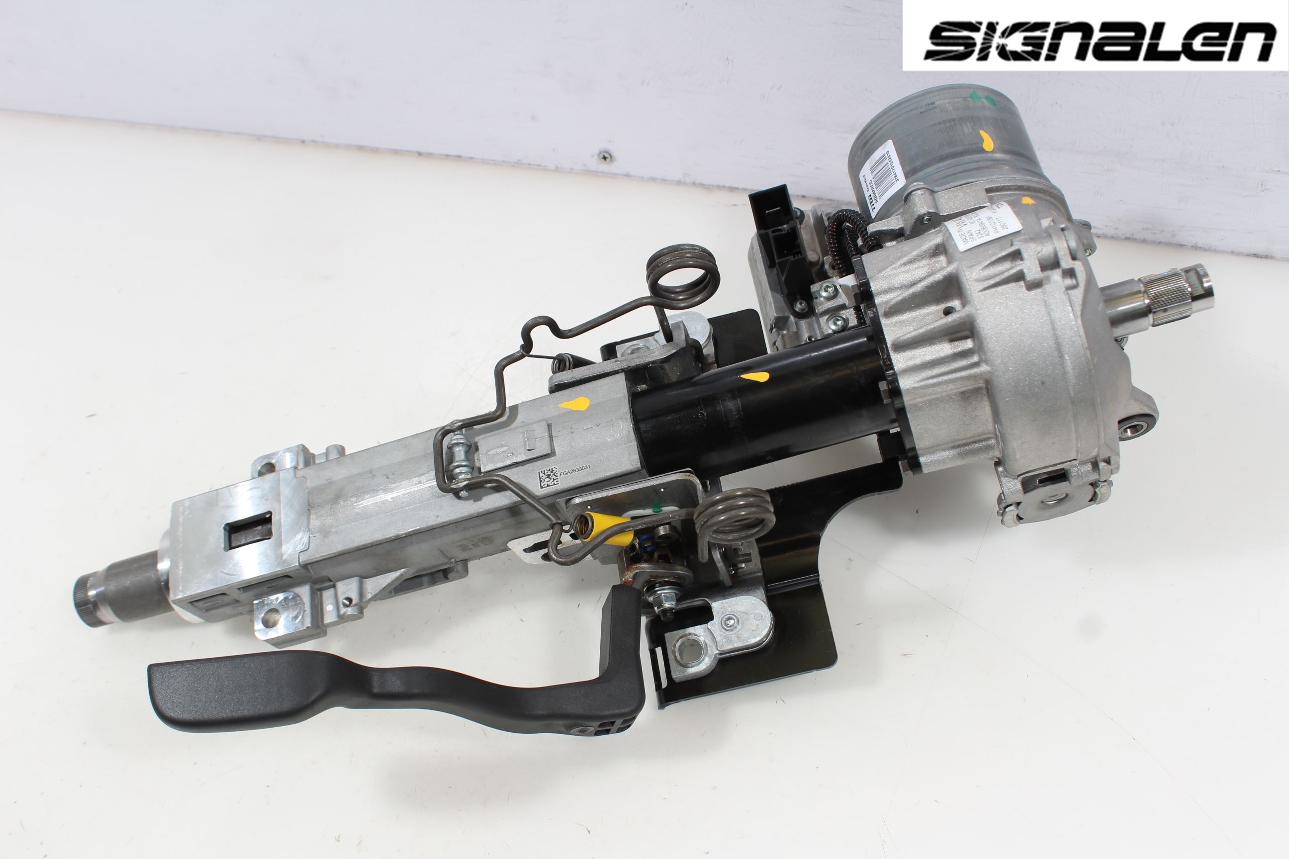 Volkswagen VW POLO 10-17 Rattaxelagg Med Inb Servo