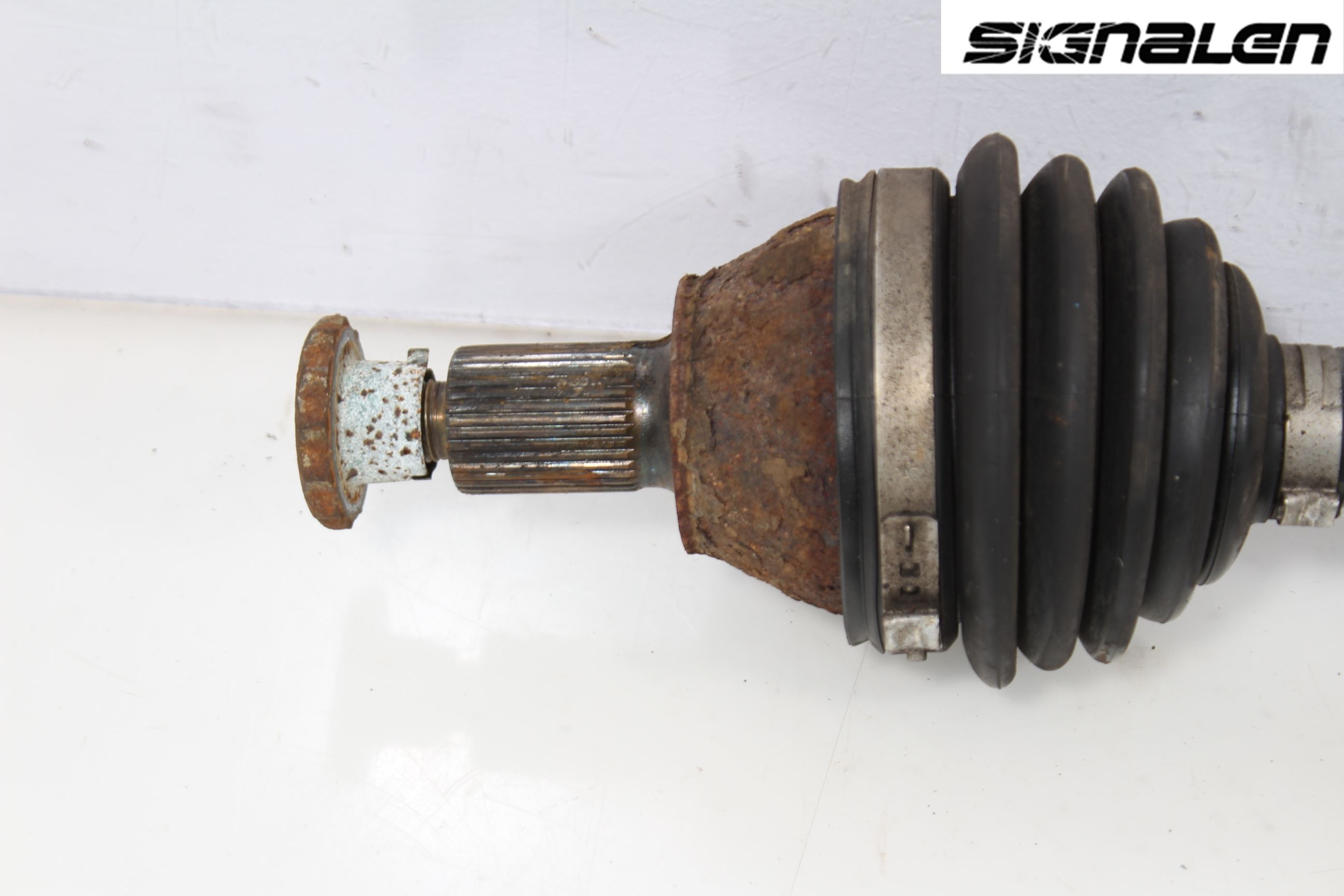 Seat IBIZA IV 08-16 Drivaxel Fram Höger