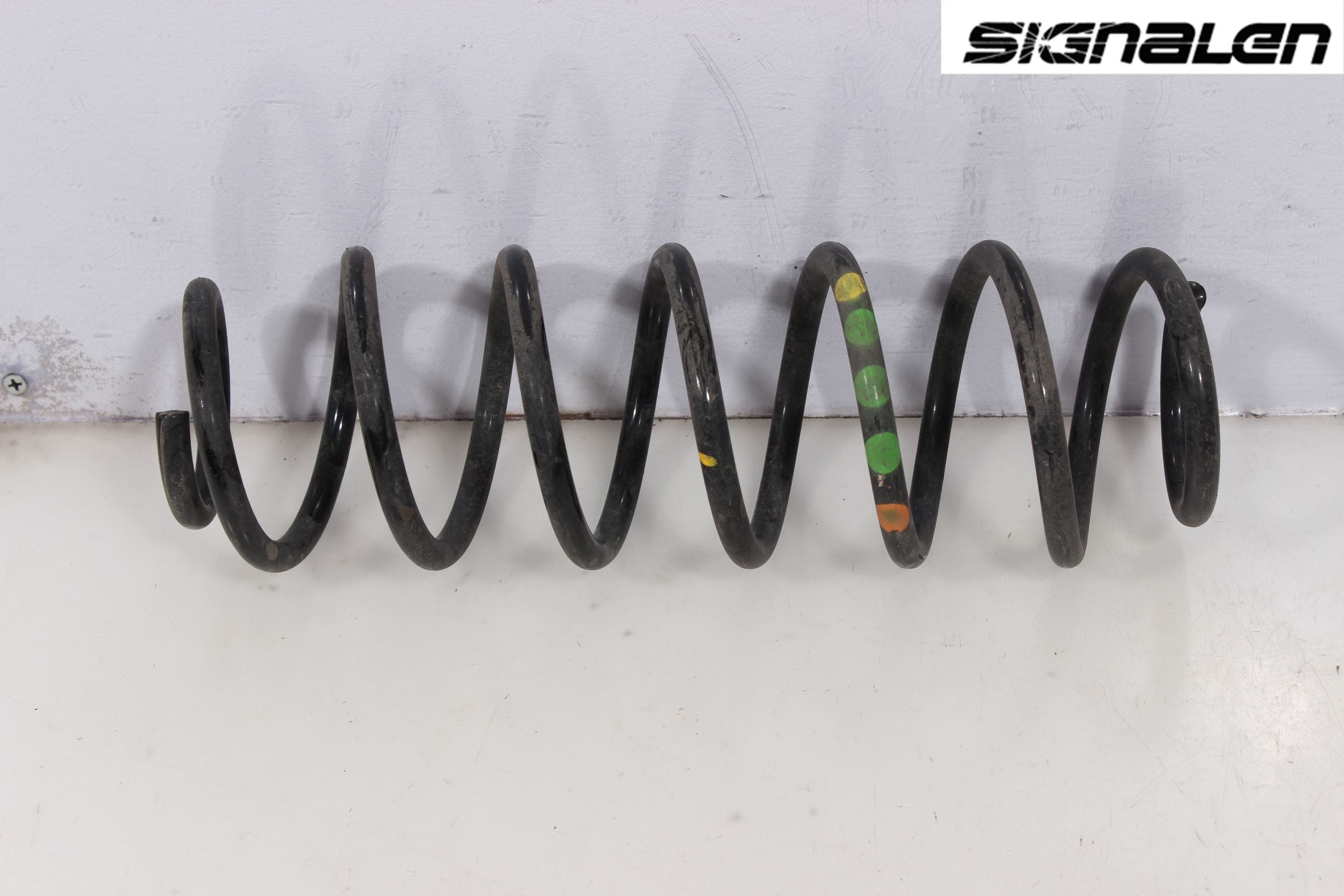 Volkswagen VW POLO 10-17 Fjäder Bak