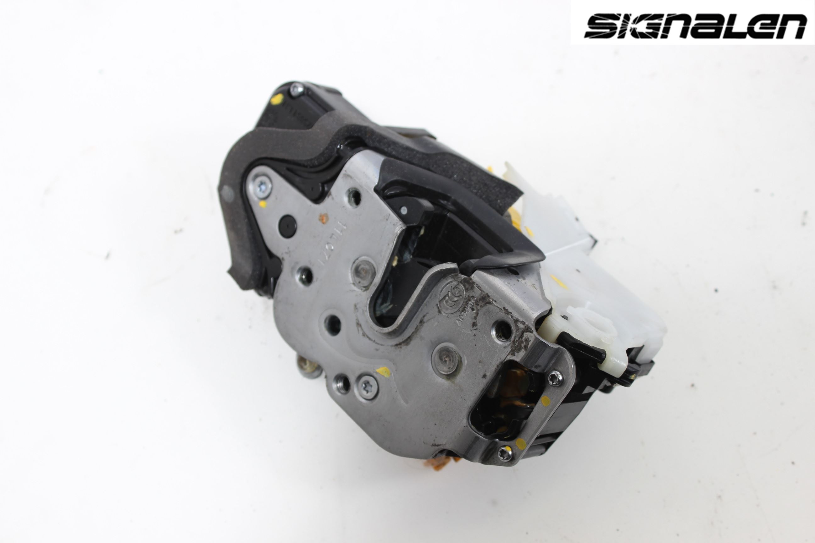 Opel ASTRA J 10-15 Låskista-Dörrlås