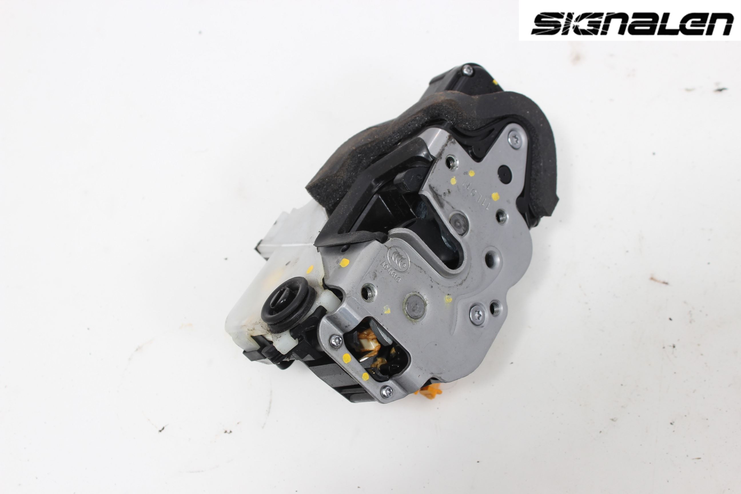 Opel ASTRA J 10-15 Låskista-Dörrlås