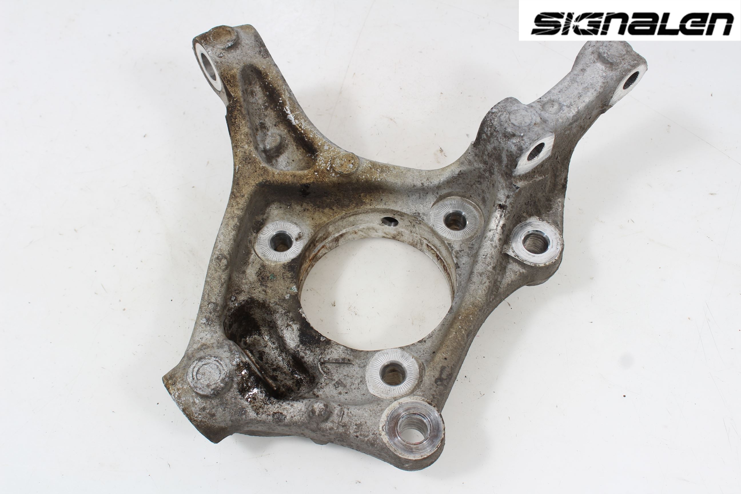 Opel ASTRA K 16-22 Styrspindel Lagerhus Vä
