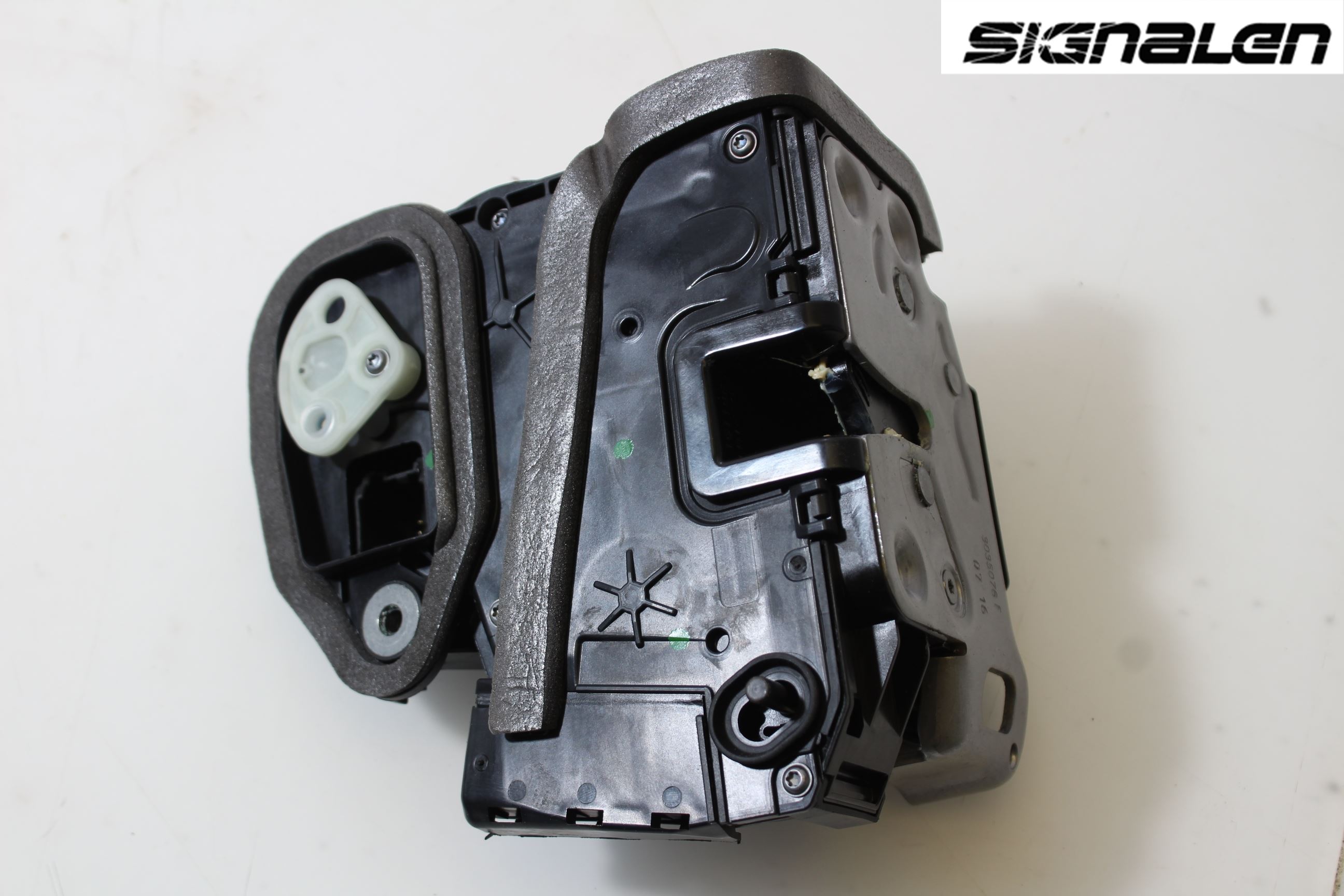 Opel ASTRA K 16-22 Låskista-Dörrlås