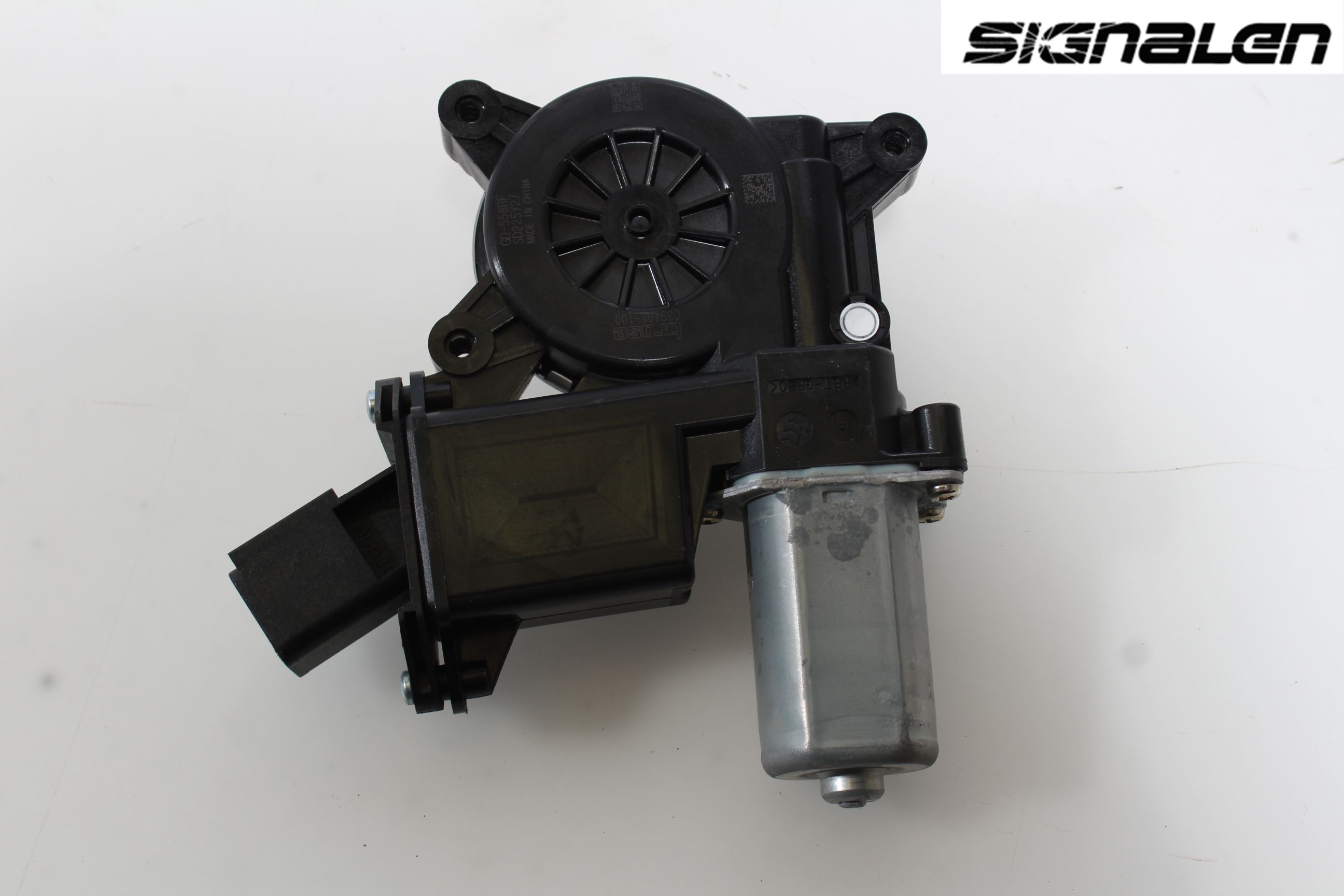 Opel ASTRA K 16-22 Fönsterhissmotor