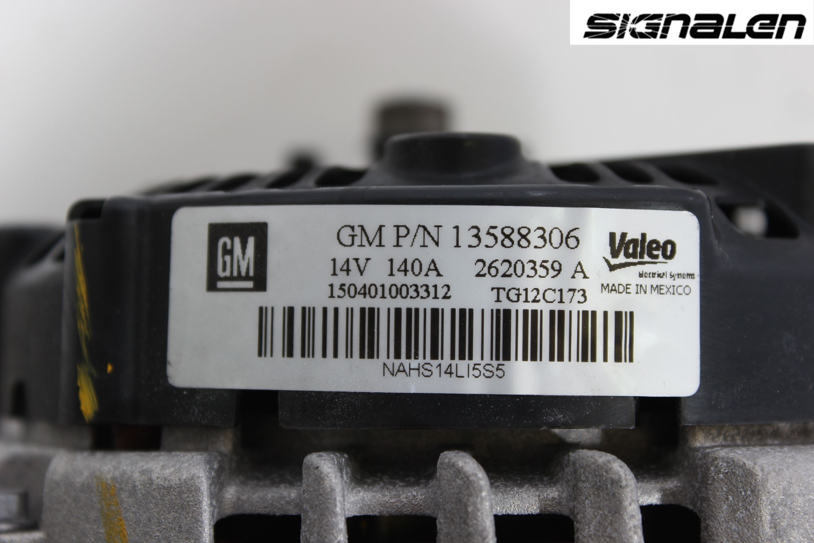 Opel INSIGNIA 09-16 Generator