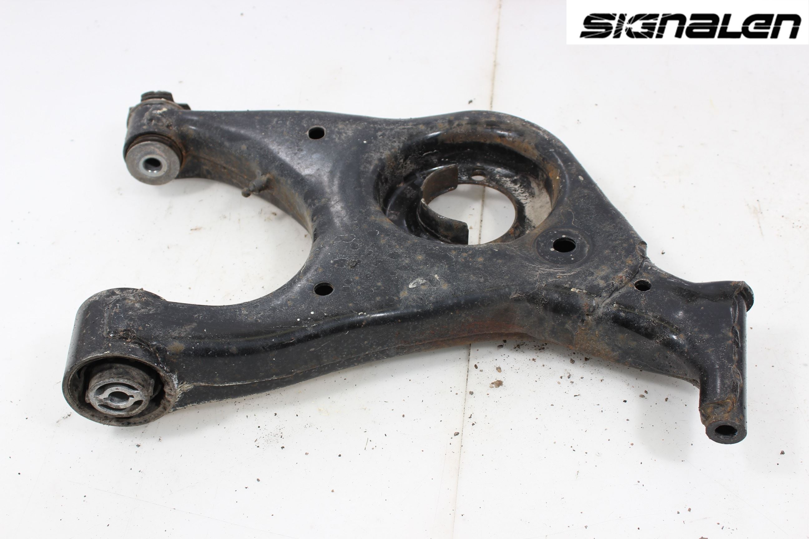 Opel INSIGNIA 09-16 Bärarm Bak Vänster