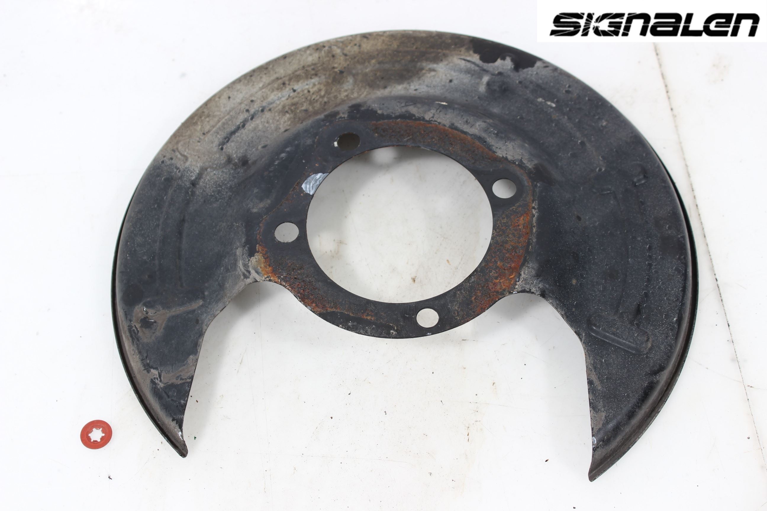 Opel ASTRA K 16-22 Bromssköld Bak