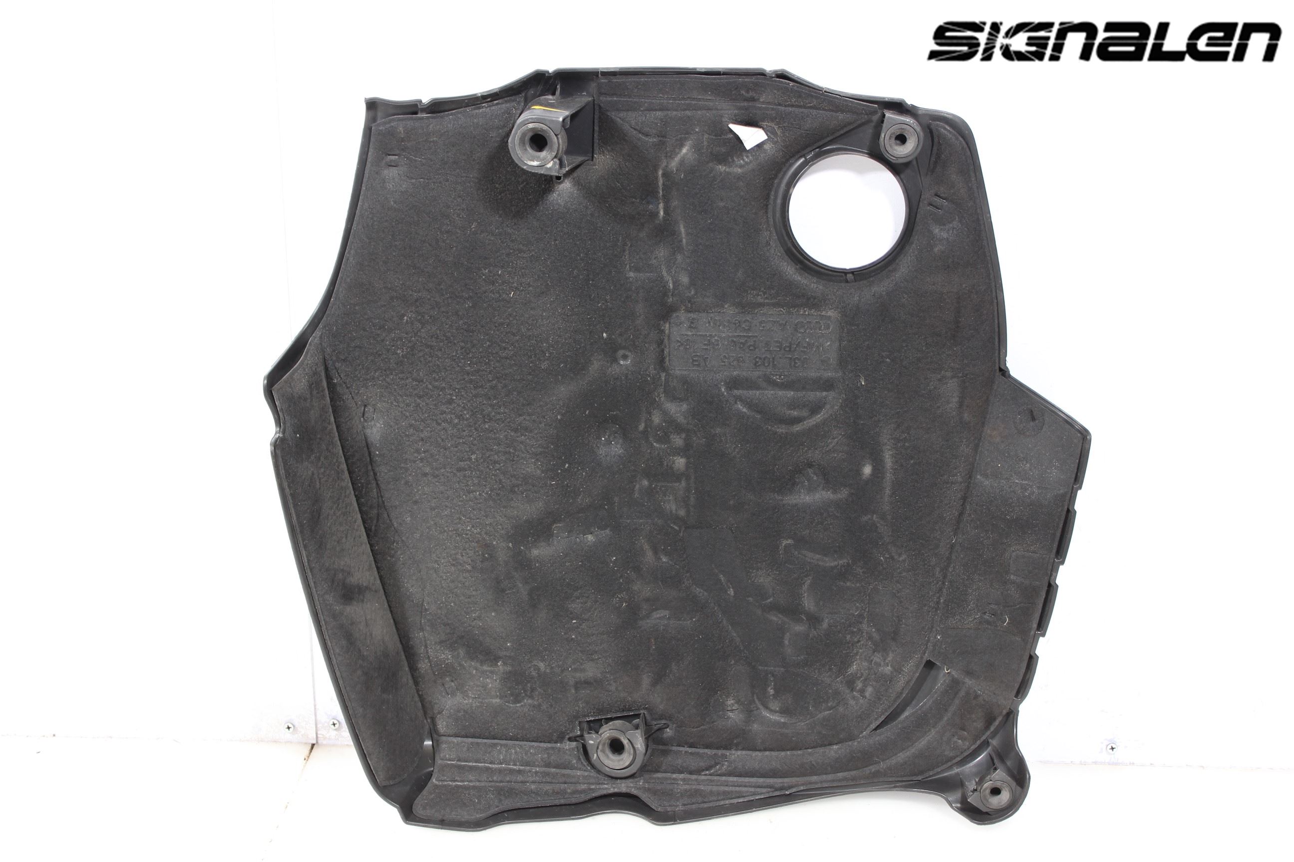 Audi A4/S4 08-11 Motorkåpa