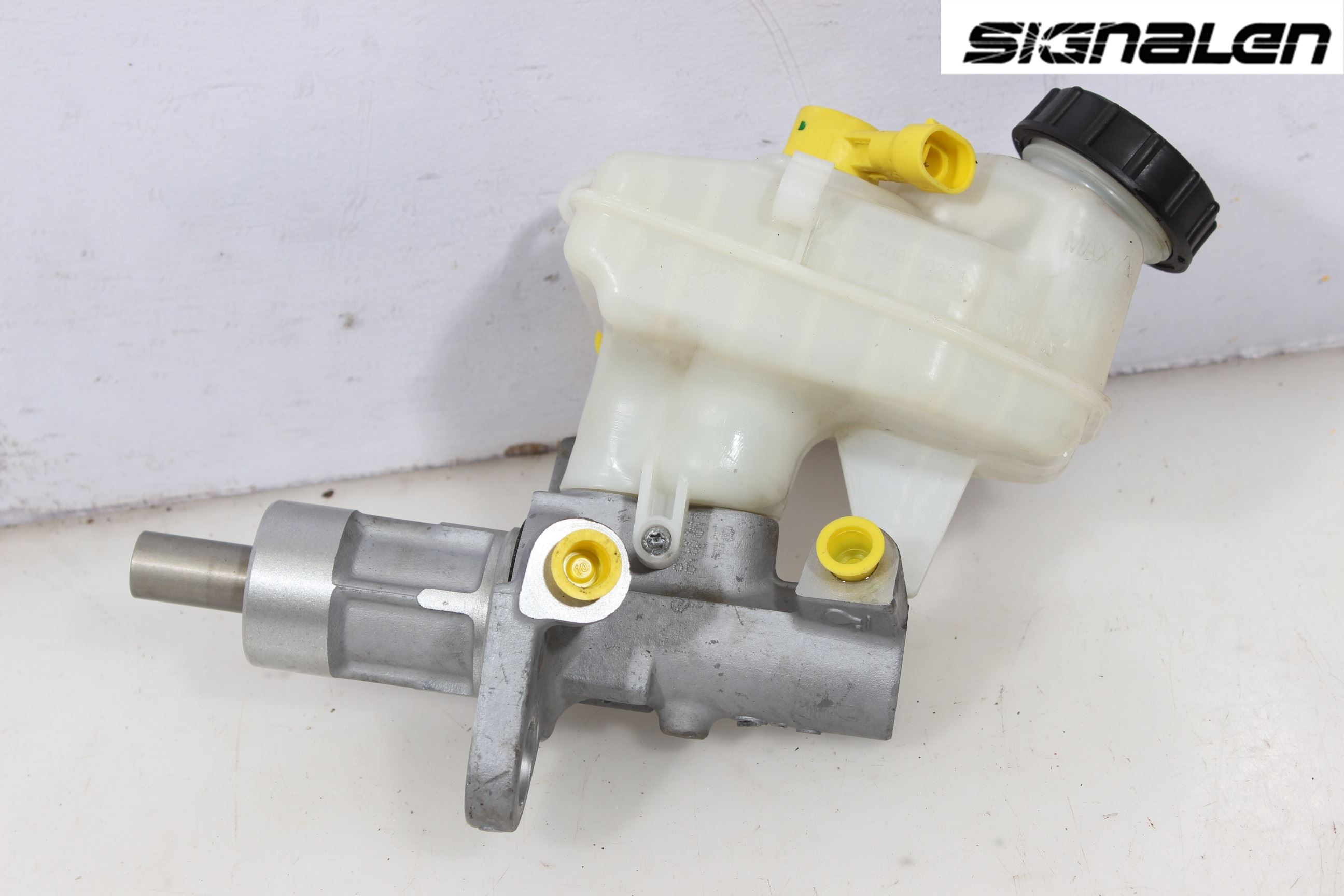 Opel ASTRA J 10-15 Broms Huvudcylinder