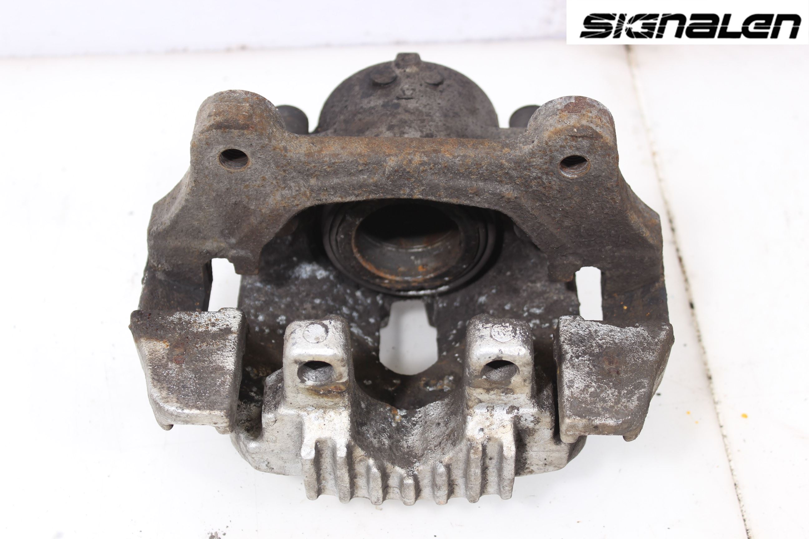 BMW 3 E90/91 SED/TOU 05-12 Bromsok Fram Höger