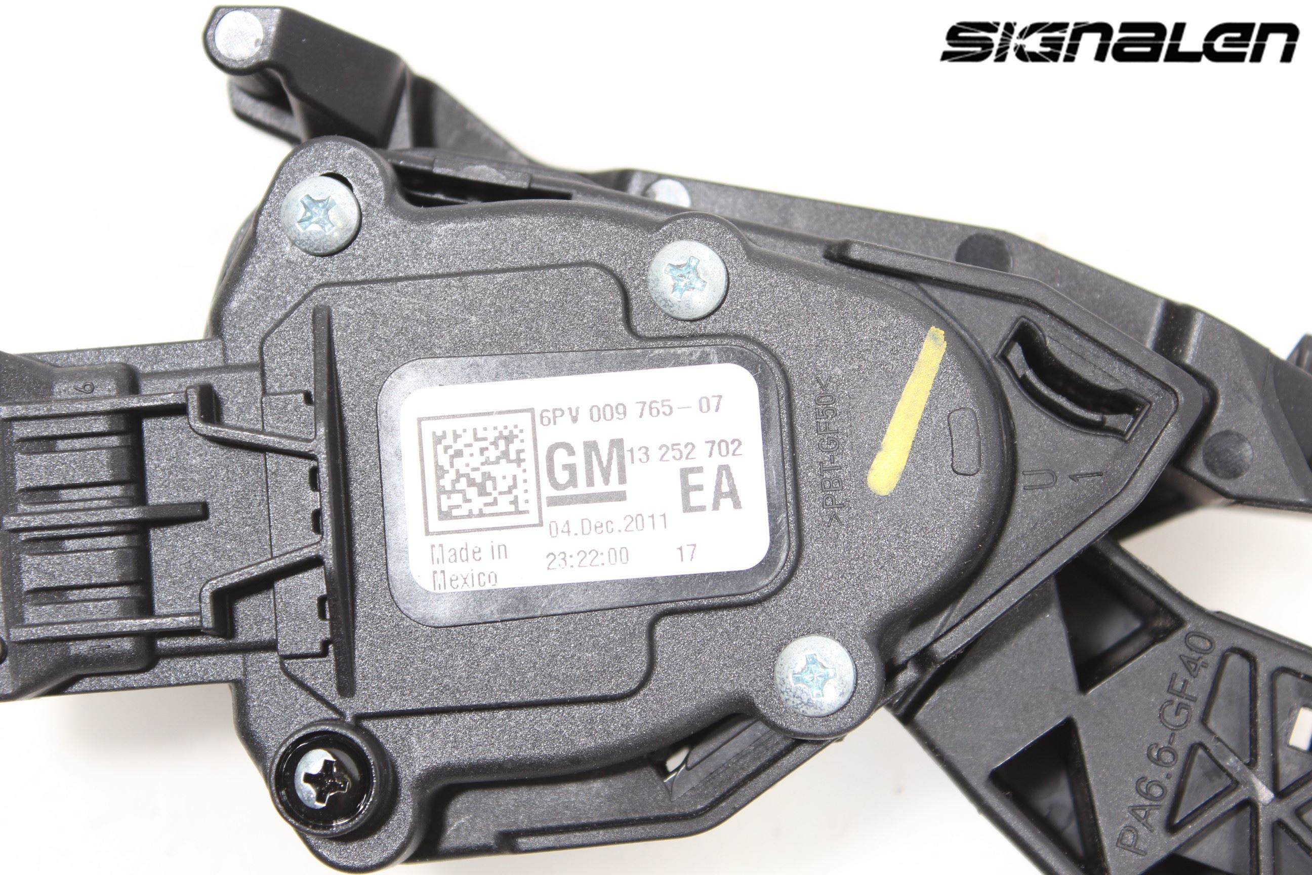 Opel ASTRA J 10-15 Gaspedal