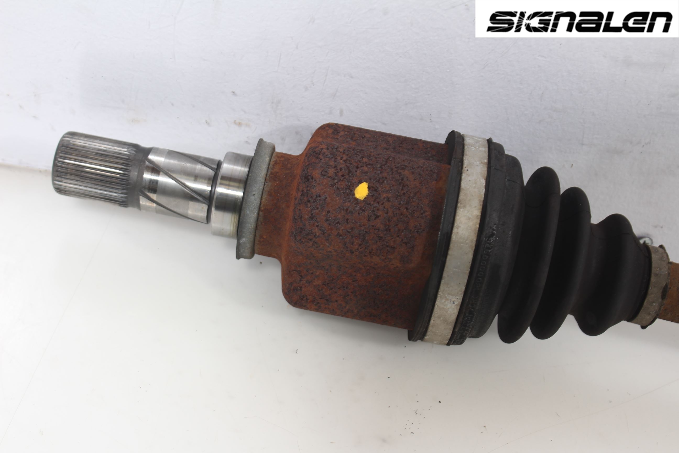 Renault MEGANE III 09-15 Drivaxel Fram Vänster