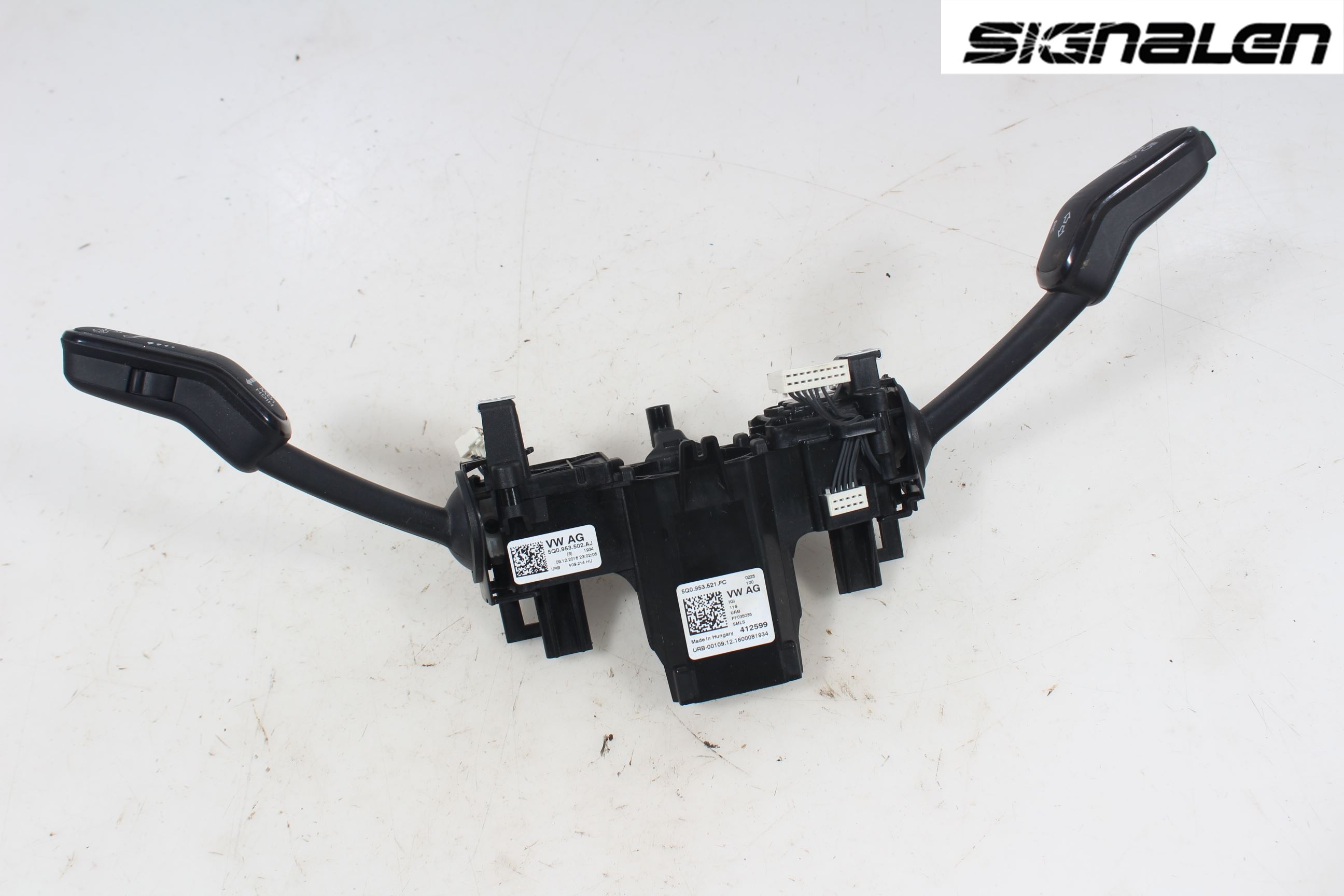 Volkswagen VW TIGUAN 16-24 Spakcentral