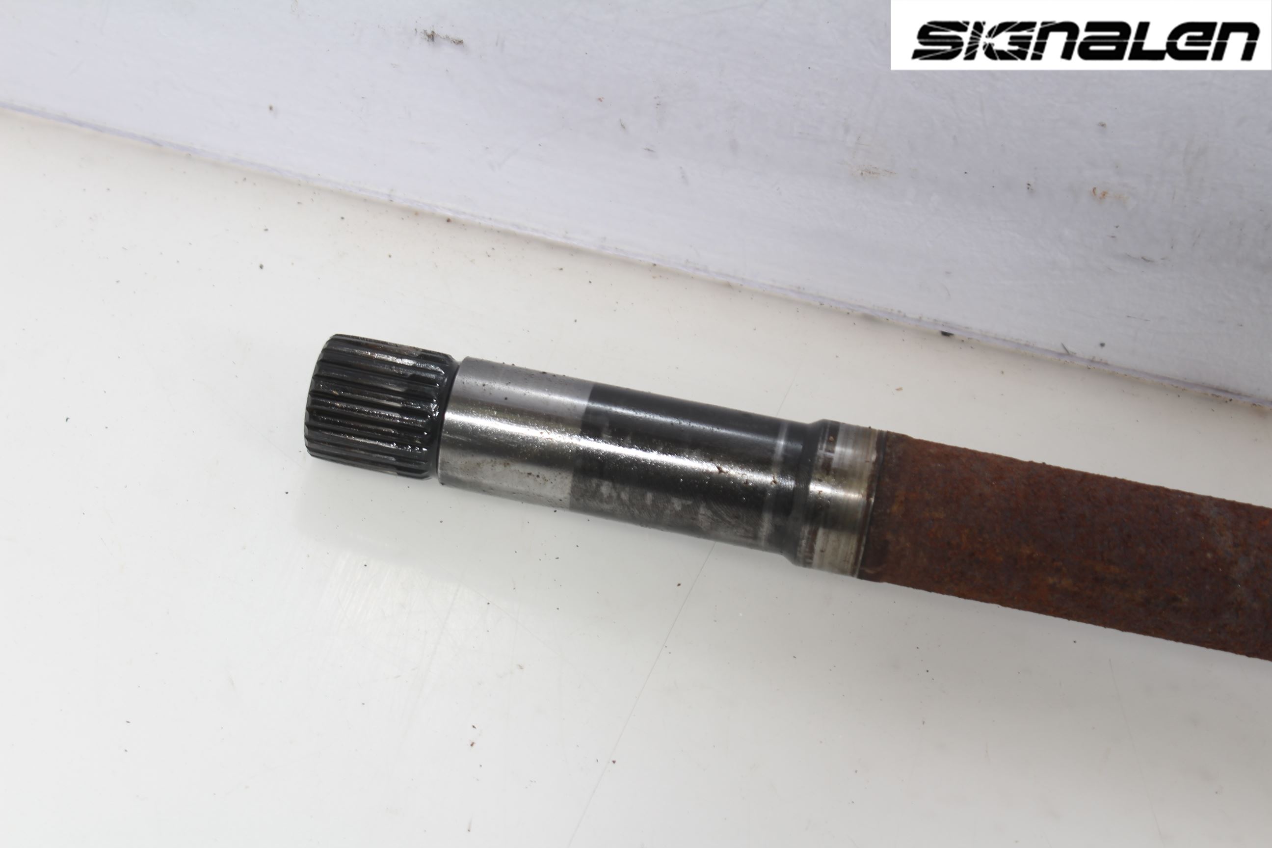 Peugeot 407 Drivaxel Fram Höger