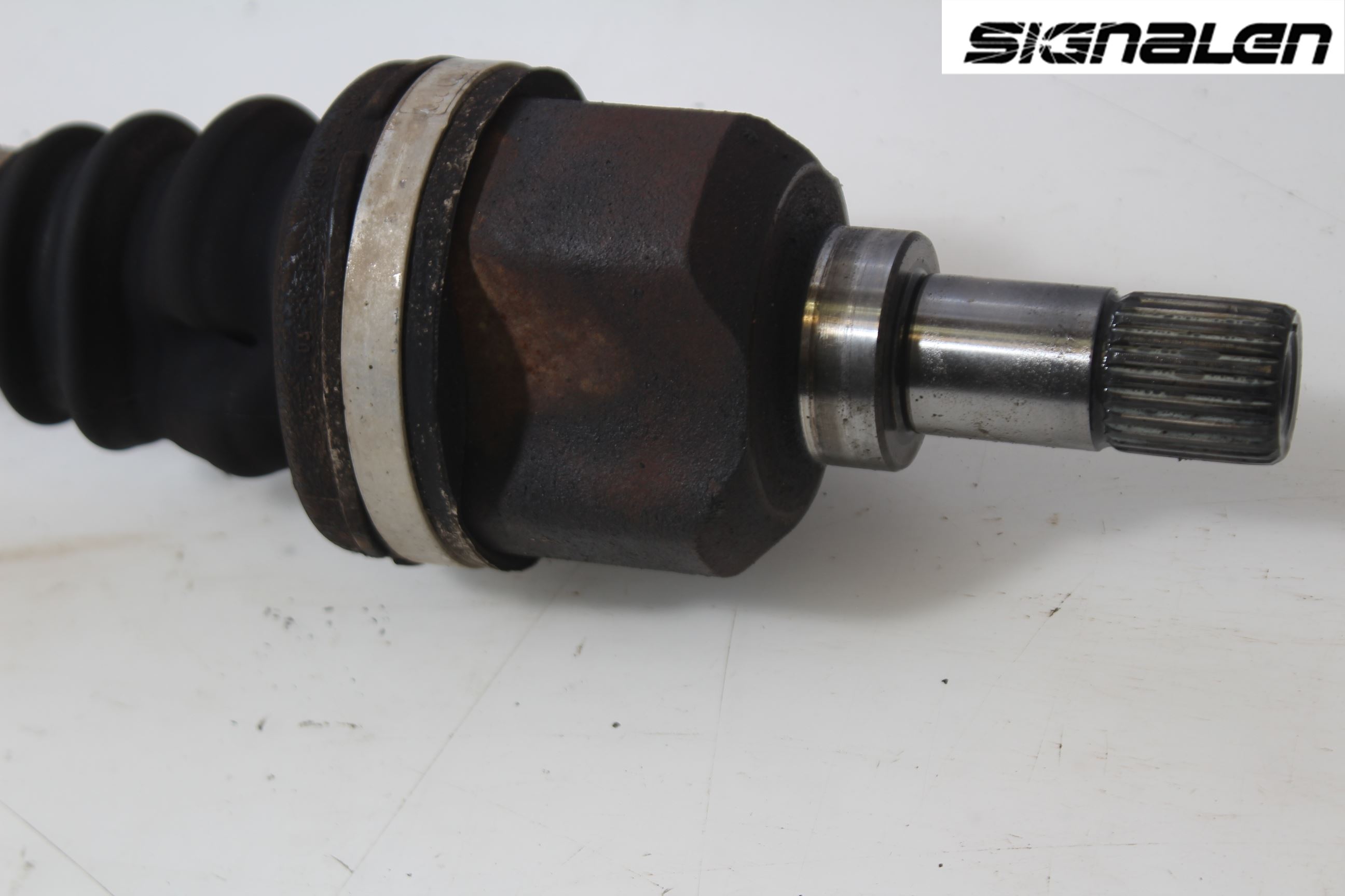Peugeot 407 Drivaxel Fram Vänster