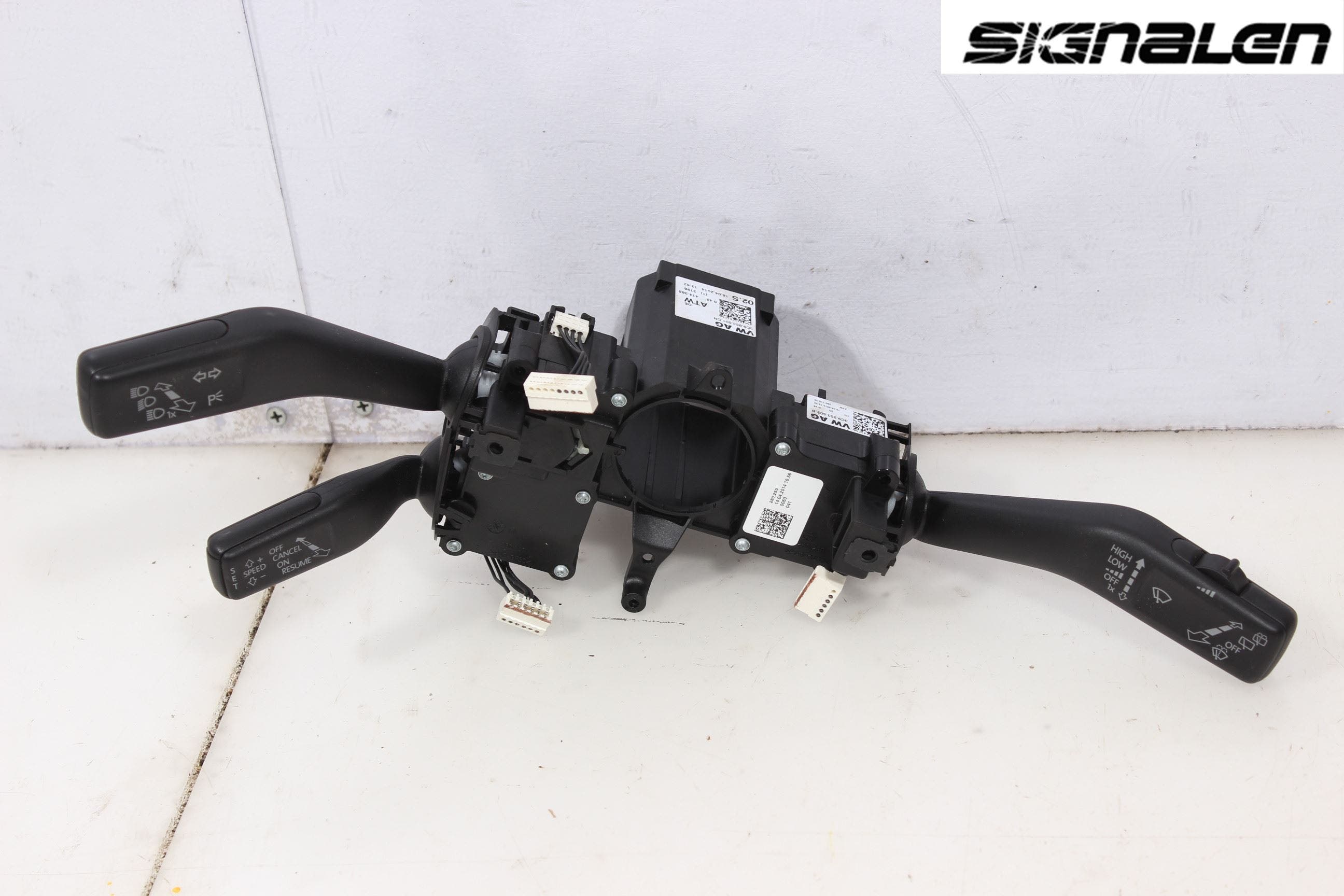 Volkswagen VW PASSAT 11-14 Spakcentral