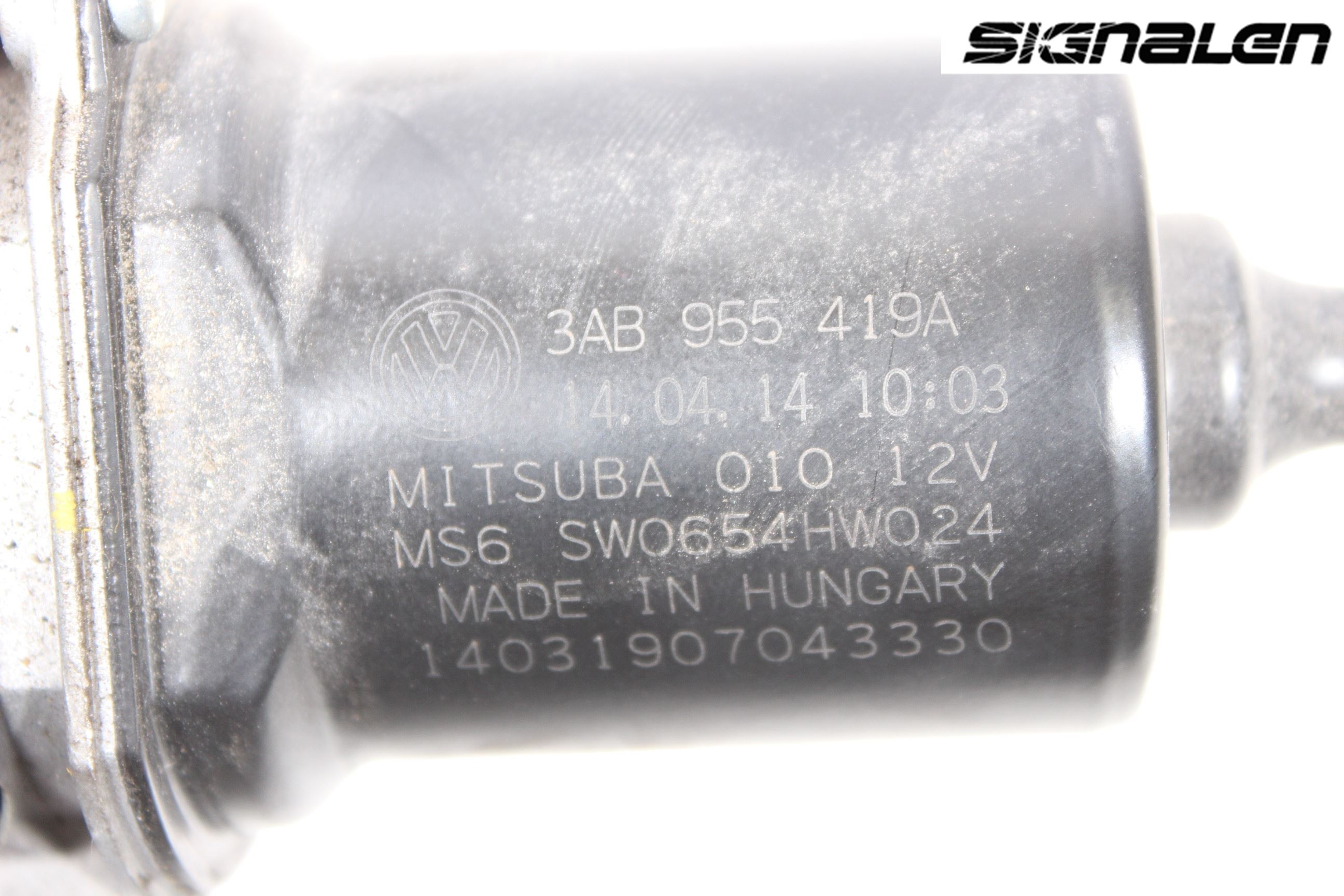 Volkswagen VW PASSAT 11-14 Torkarmotor Vindruta