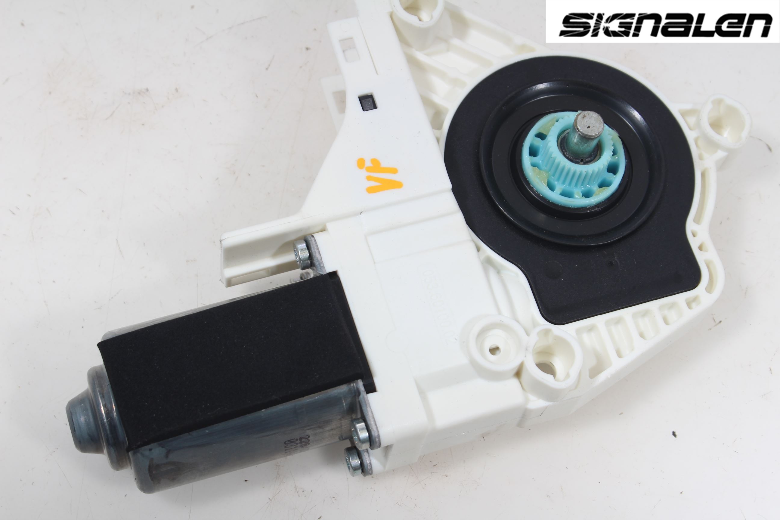 Audi A4 12-15 Fönsterhissmotor