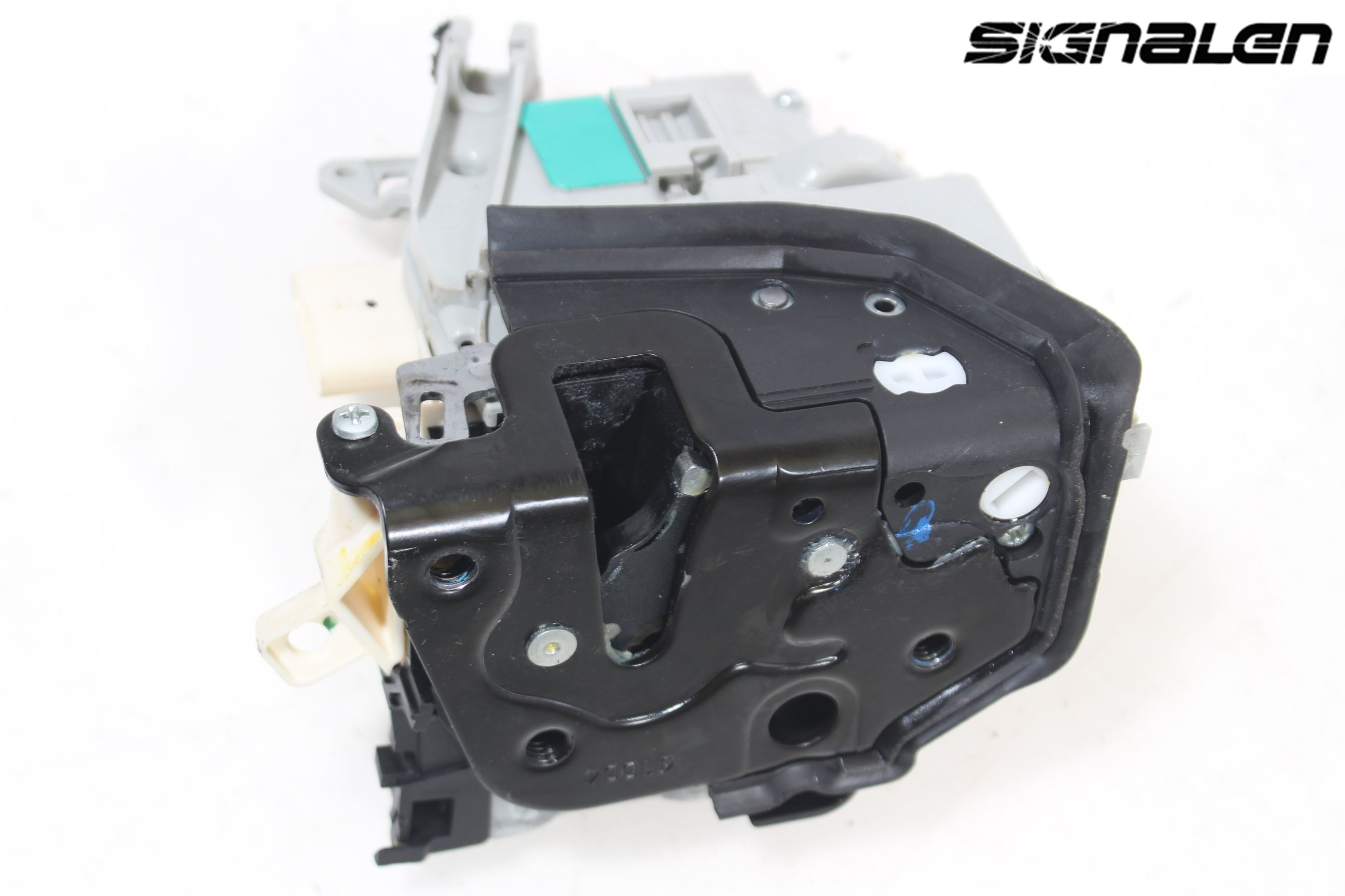 Audi A4 12-15 Låskista-Dörrlås