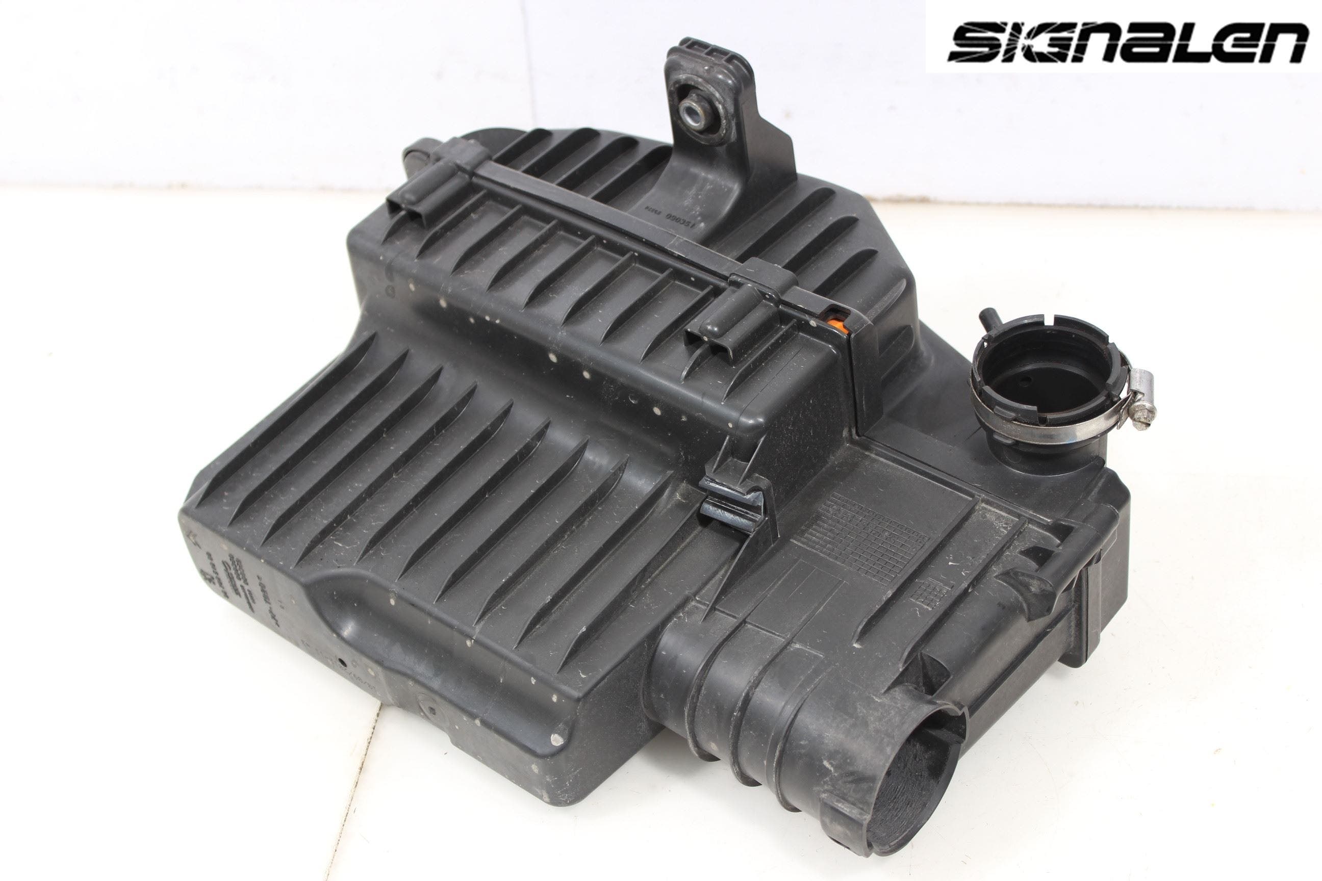 Peugeot 208 12-15 Luftrenare