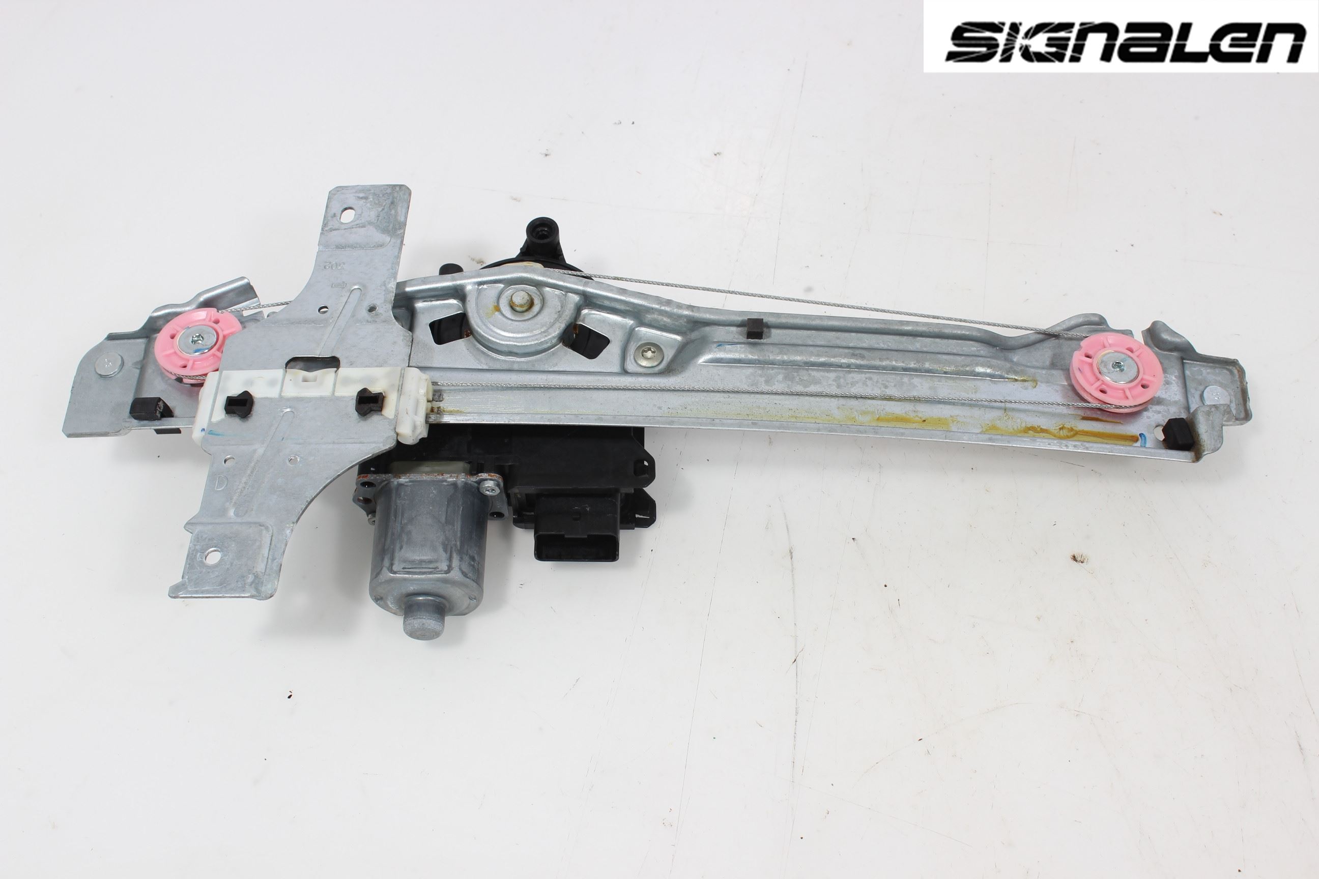 Peugeot 208 12-15 Fönsterhiss El Kompl