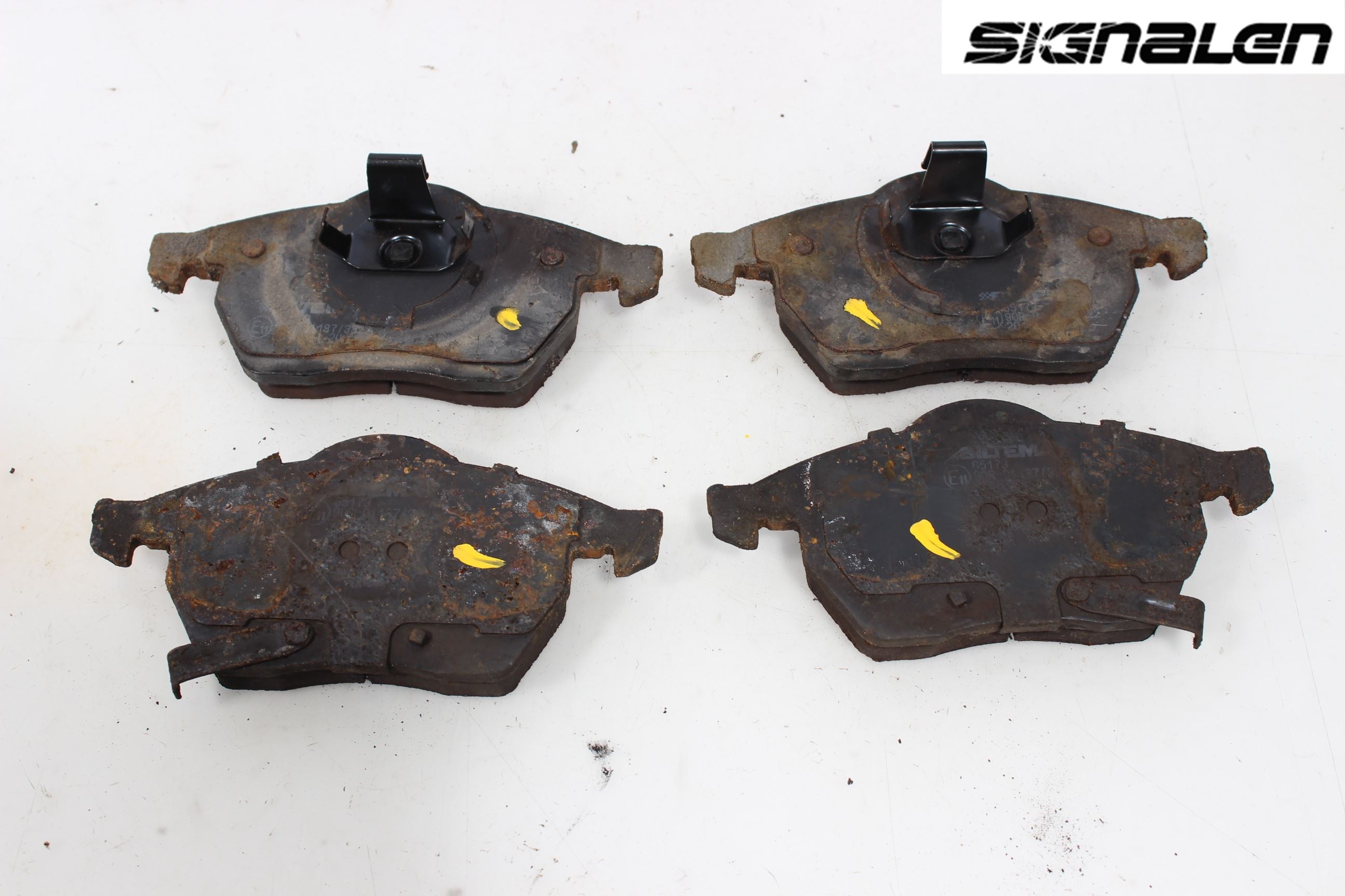 Saab 9-5     06-10 Bromsbelägg Fram