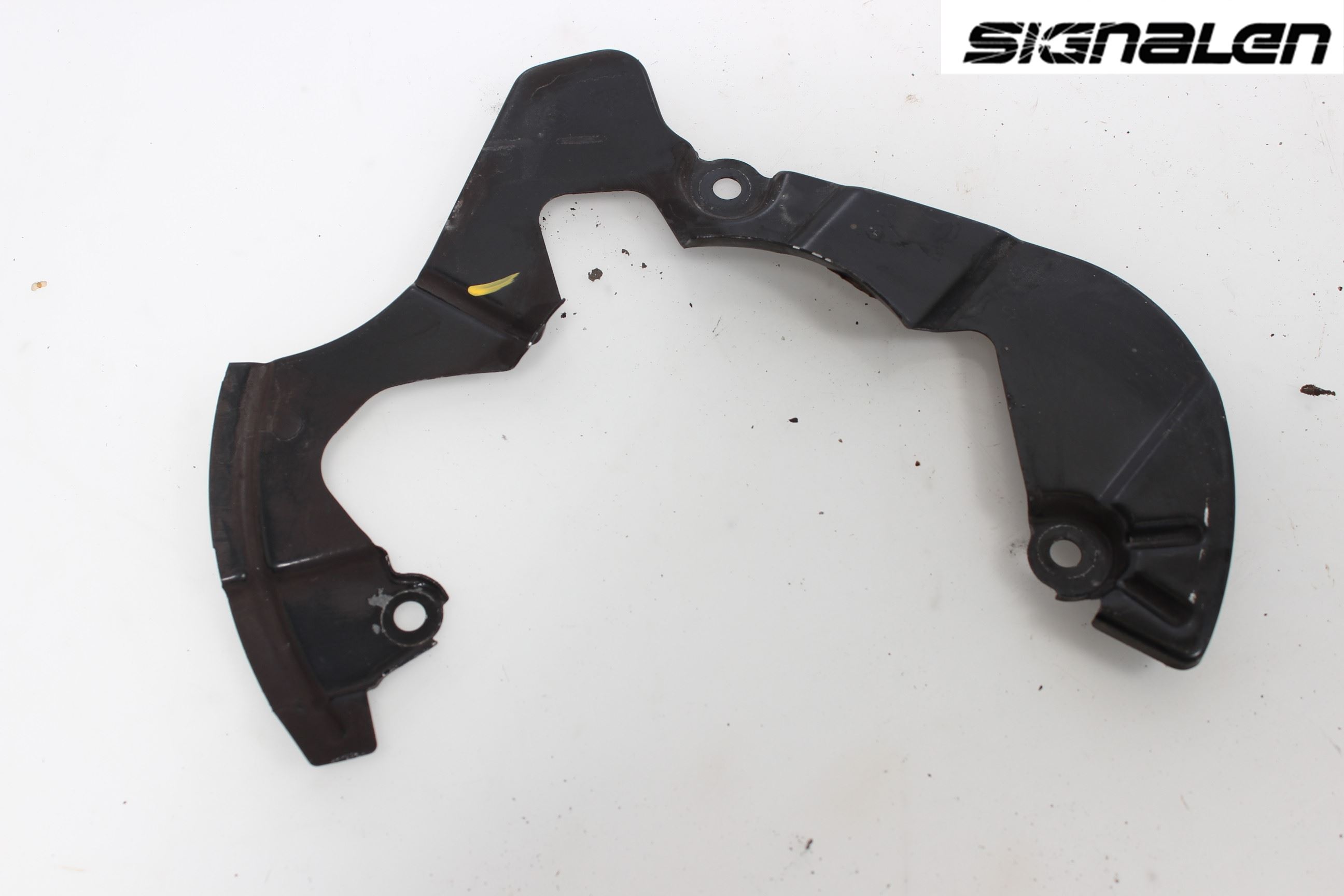 Ford KA 09-16 Bromssköld Fram