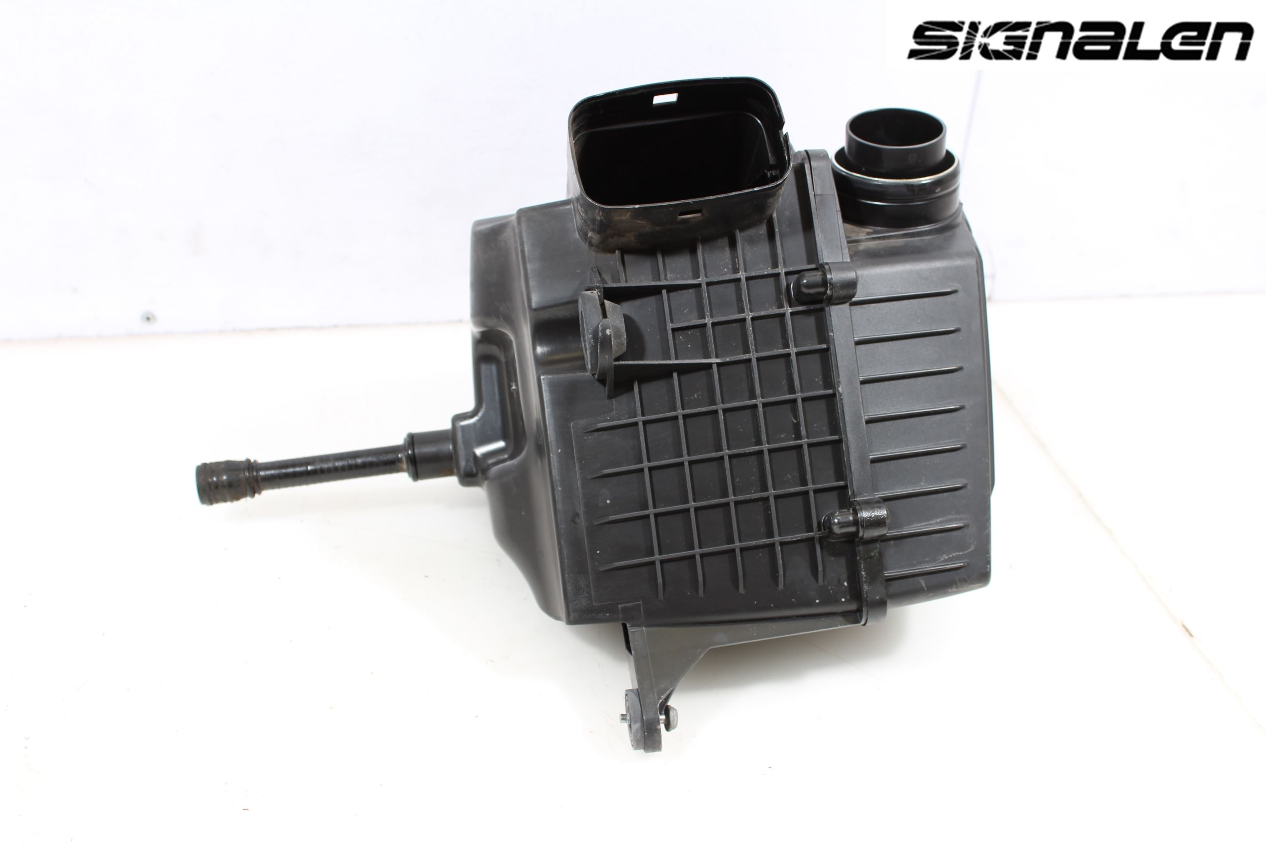 Volkswagen VW POLO 10-17 Luftrenare