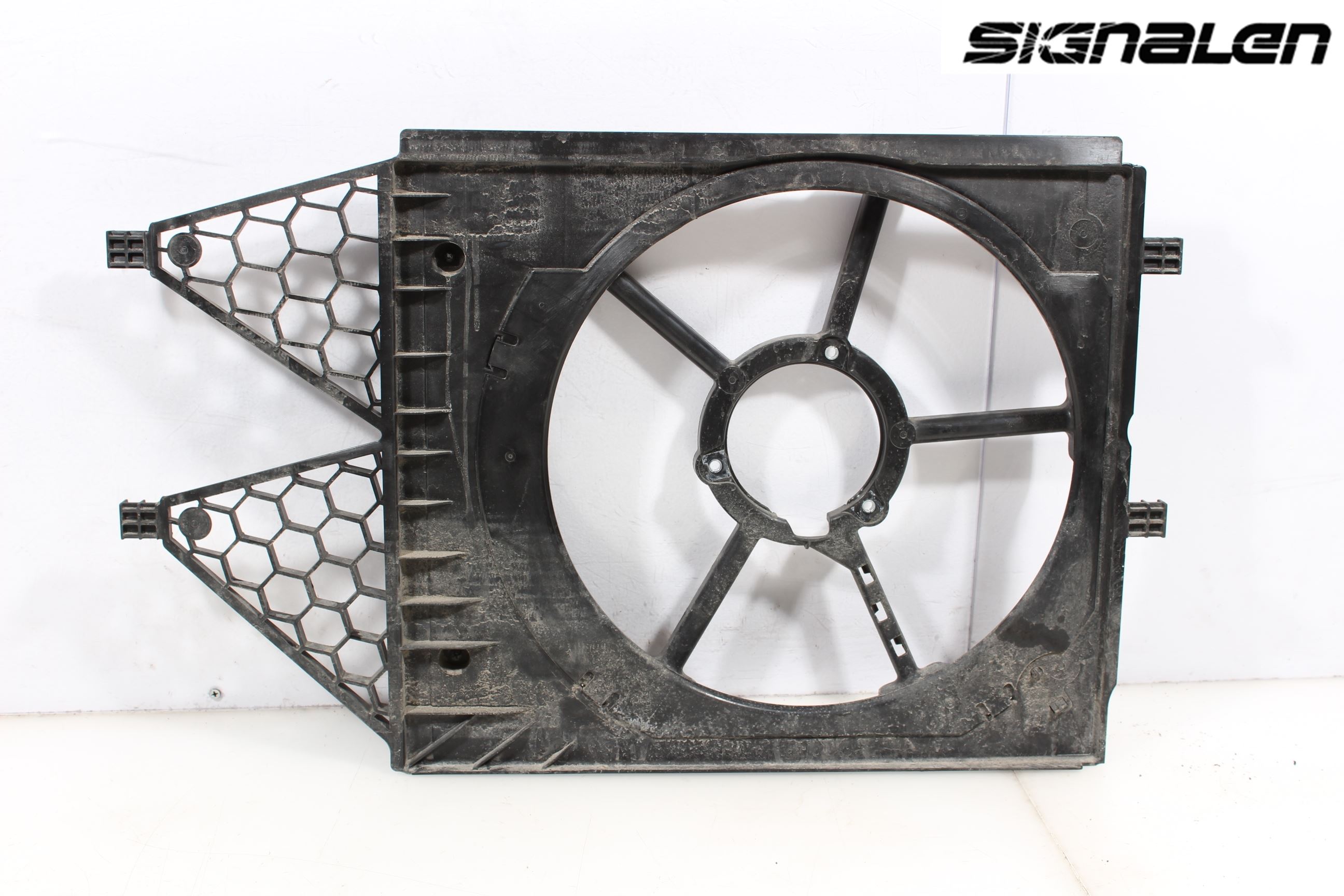 Volkswagen VW POLO 10-17 Kylfläktkåpa