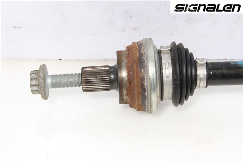 Skoda YETI Drivaxel Bak Höger